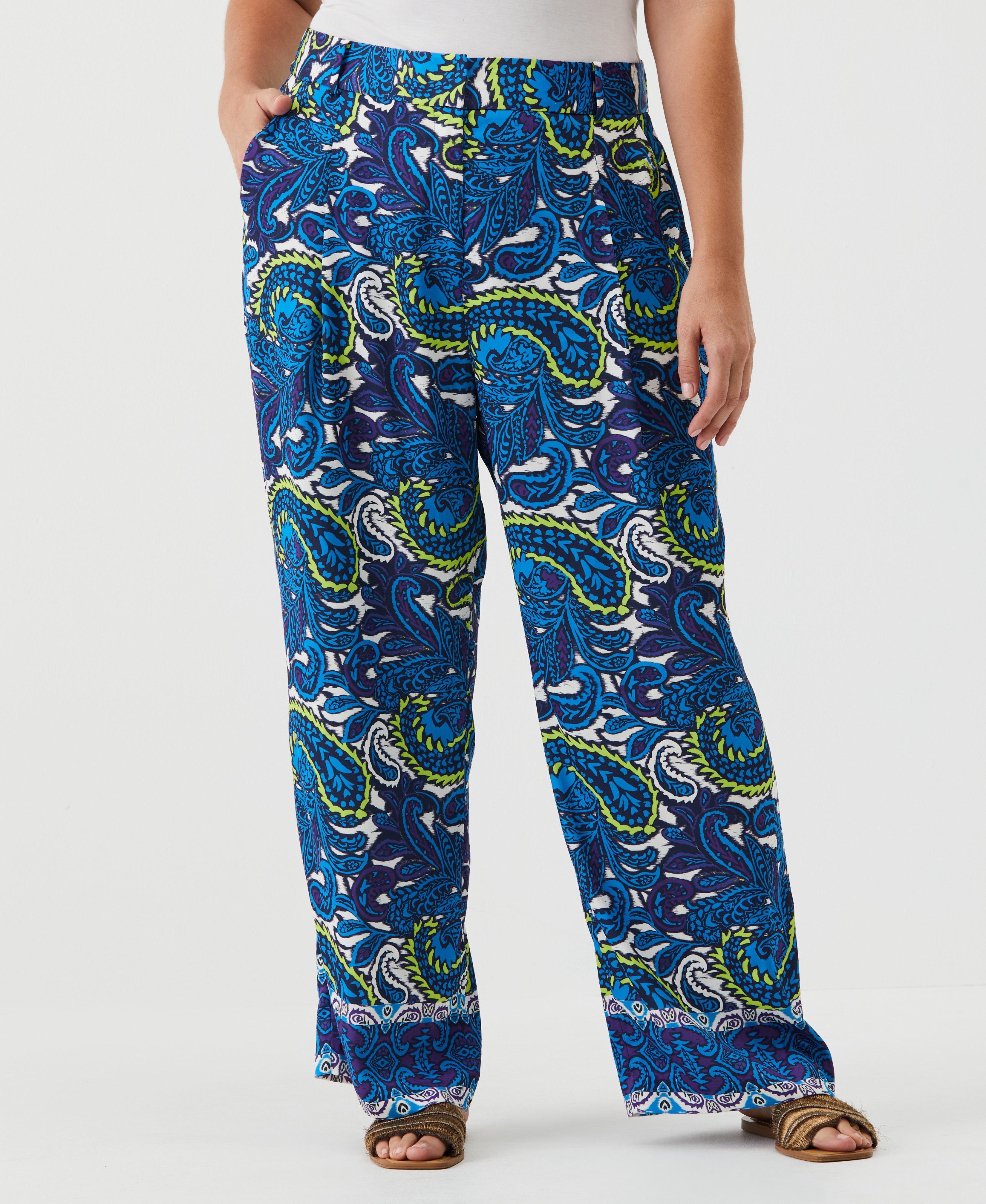 Stylish Plus Size Paisley Print High Rise Wide Leg Pants for Women - Comfortable & Flattering Palazzo Trousers for Work, Casual Outfits and Special Occasions