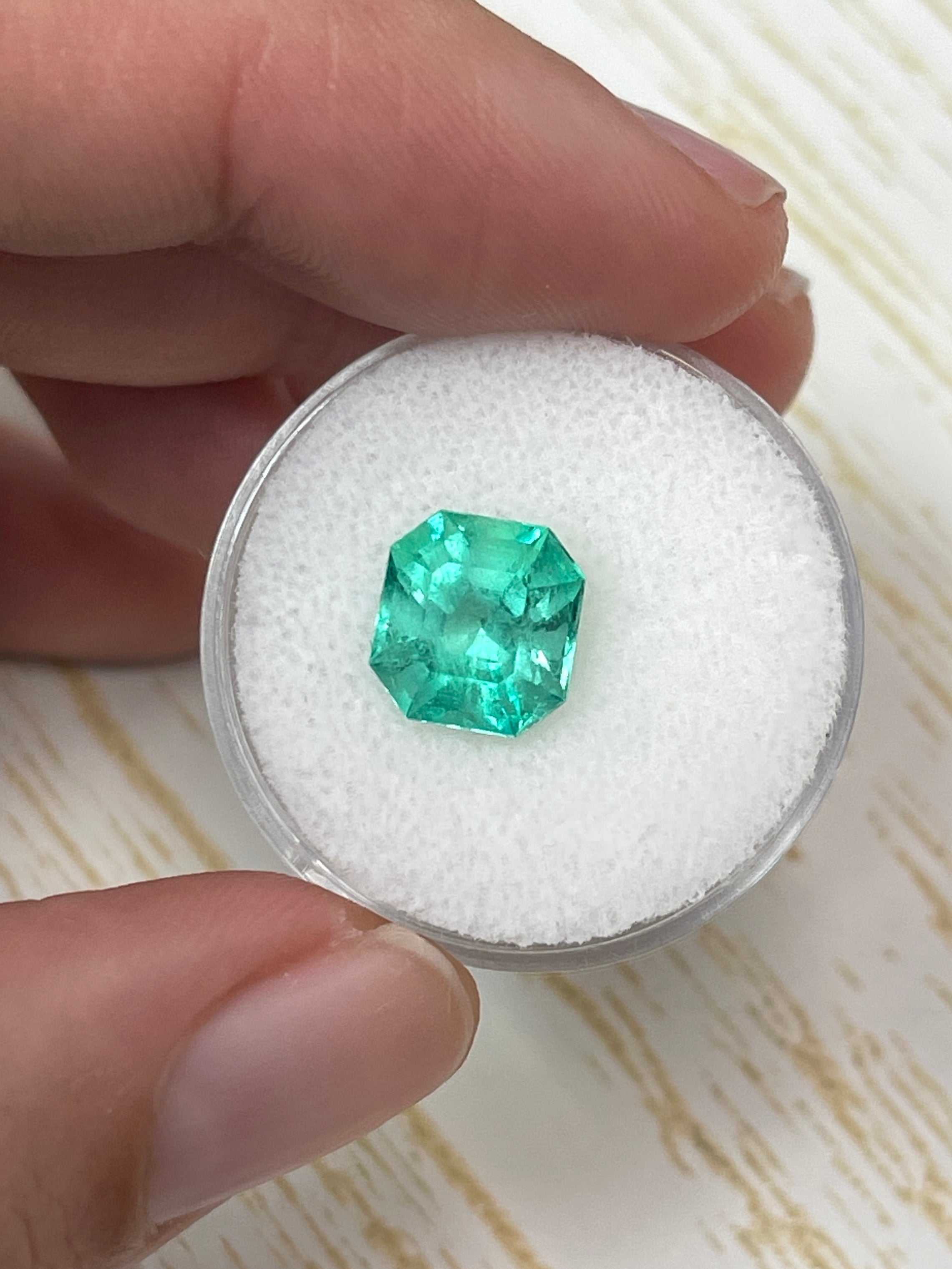 3.27 Carat Natural Colombian Emerald Loose Gemstone - 9.3x8.8mm Asscher Cut for Jewelry Making, Engagement Rings & Luxury Gifts