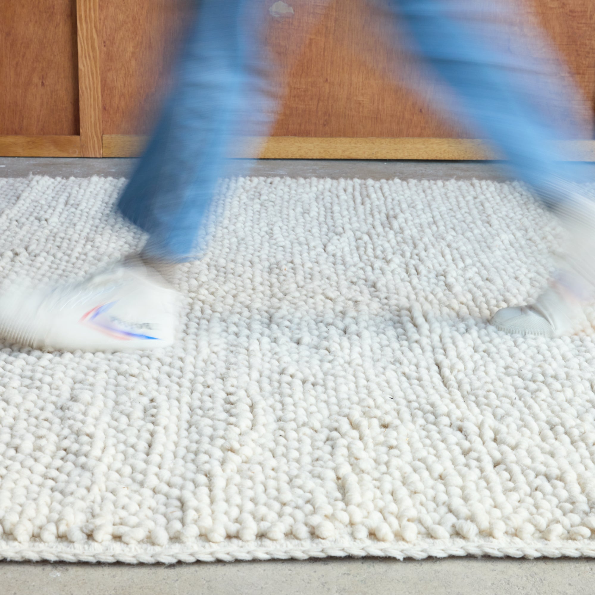 Premium Handmade Natural Wool Rug - Soft & Durable for Living Room, Bedroom & Nursery - Eco-Friendly Home Decor