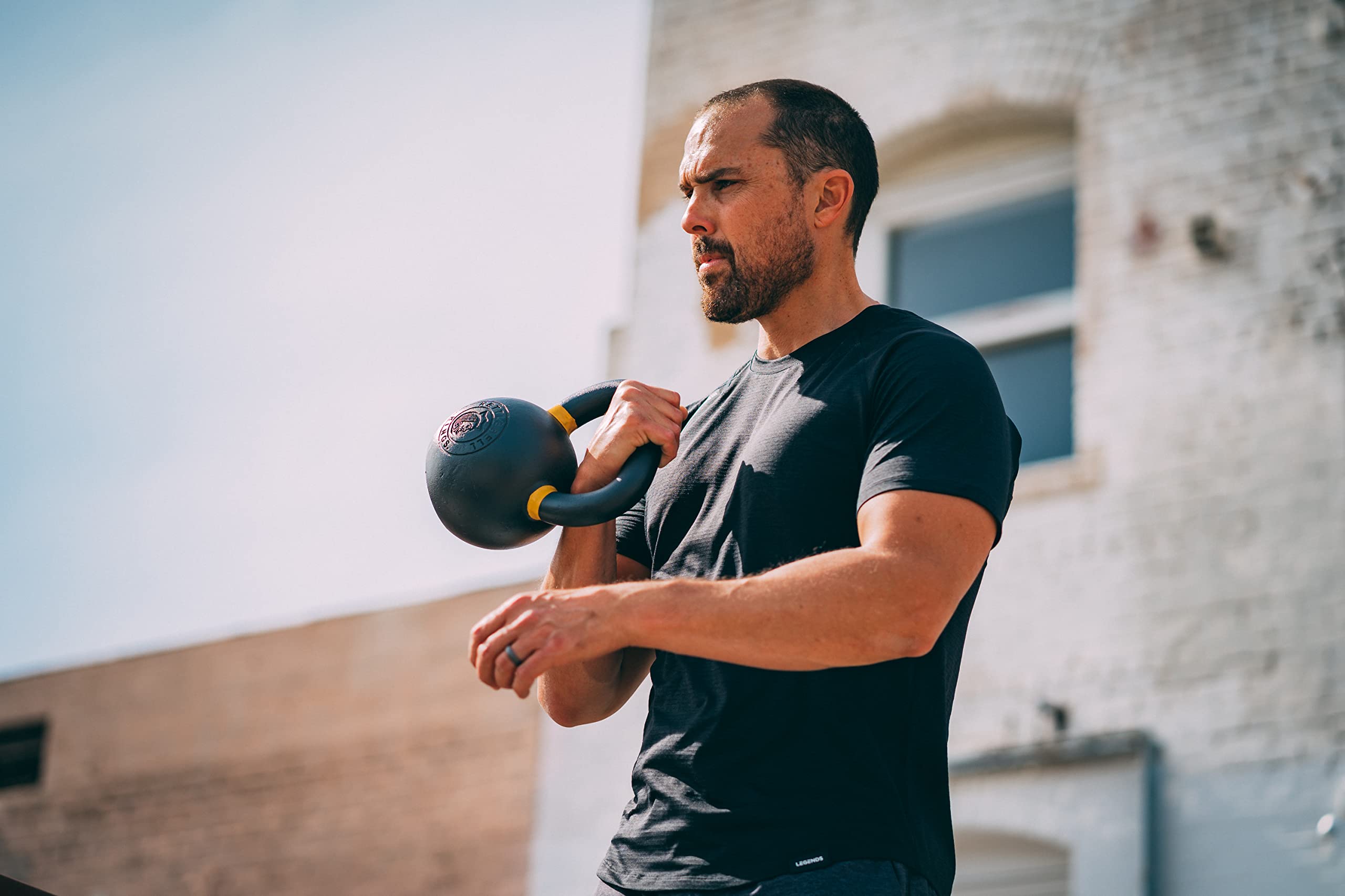 Powder Coated Kettlebell Weights 4-48 KG - Premium Home Gym Equipment for Strength Training & Workouts - Ideal for Men & Women - Perfect for CrossFit, HIIT, and Functional Fitness Training