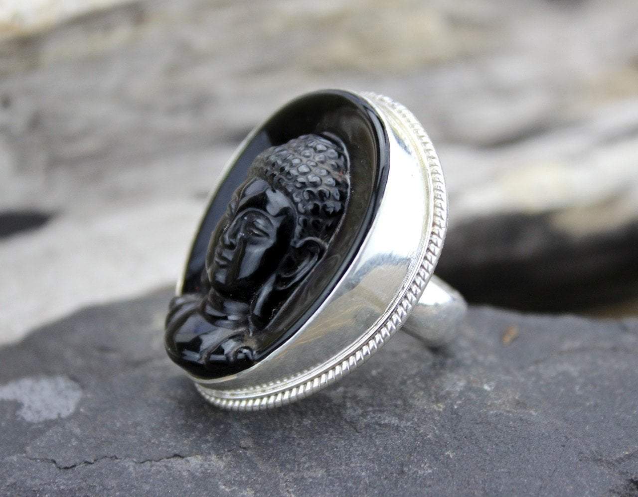 Hand Carved Amethyst Buddha Ring - Size 9 - Spiritual Jewelry for Meditation & Positive Energy - Perfect for Yoga, Mindfulness & Gift Giving