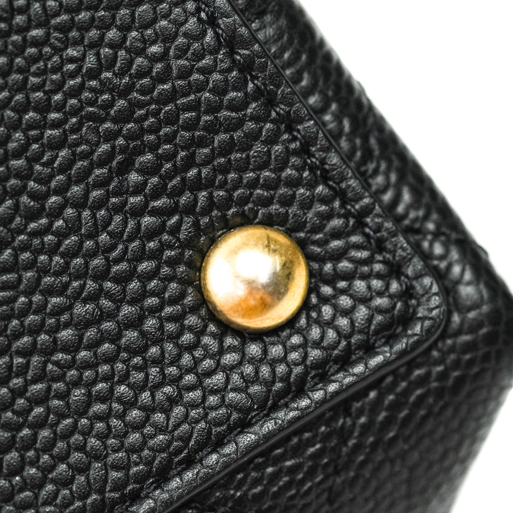 Chanel Chic Affinity Medium Grained Calfskin Handbag - Black with Aged Gold Hardware | Luxury Crossbody Bag for Women, Perfect for Date Night & Evening Events