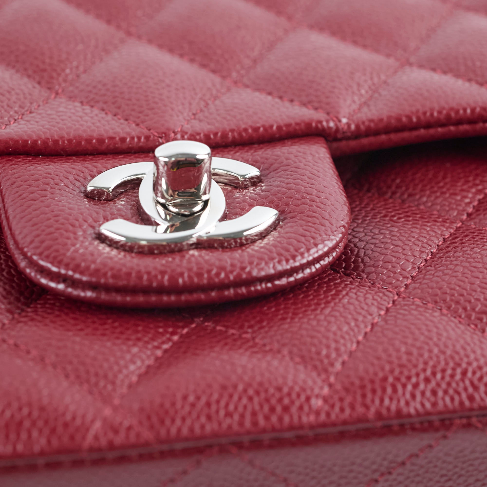 Chanel Medium M/L Caviar Classic Flap Bag in Red - Luxury Designer Handbag for Women, Perfect for Parties, Date Nights & Special Occasions