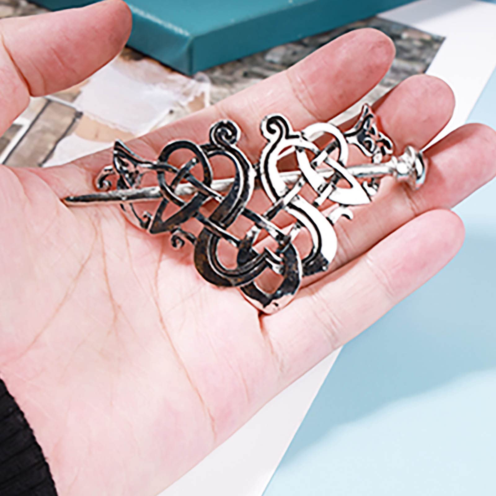 Viking Celtic Hair Stick Silver Knot Hairpin for Women - Retro Hair Accessory for Weddings & Cosplay