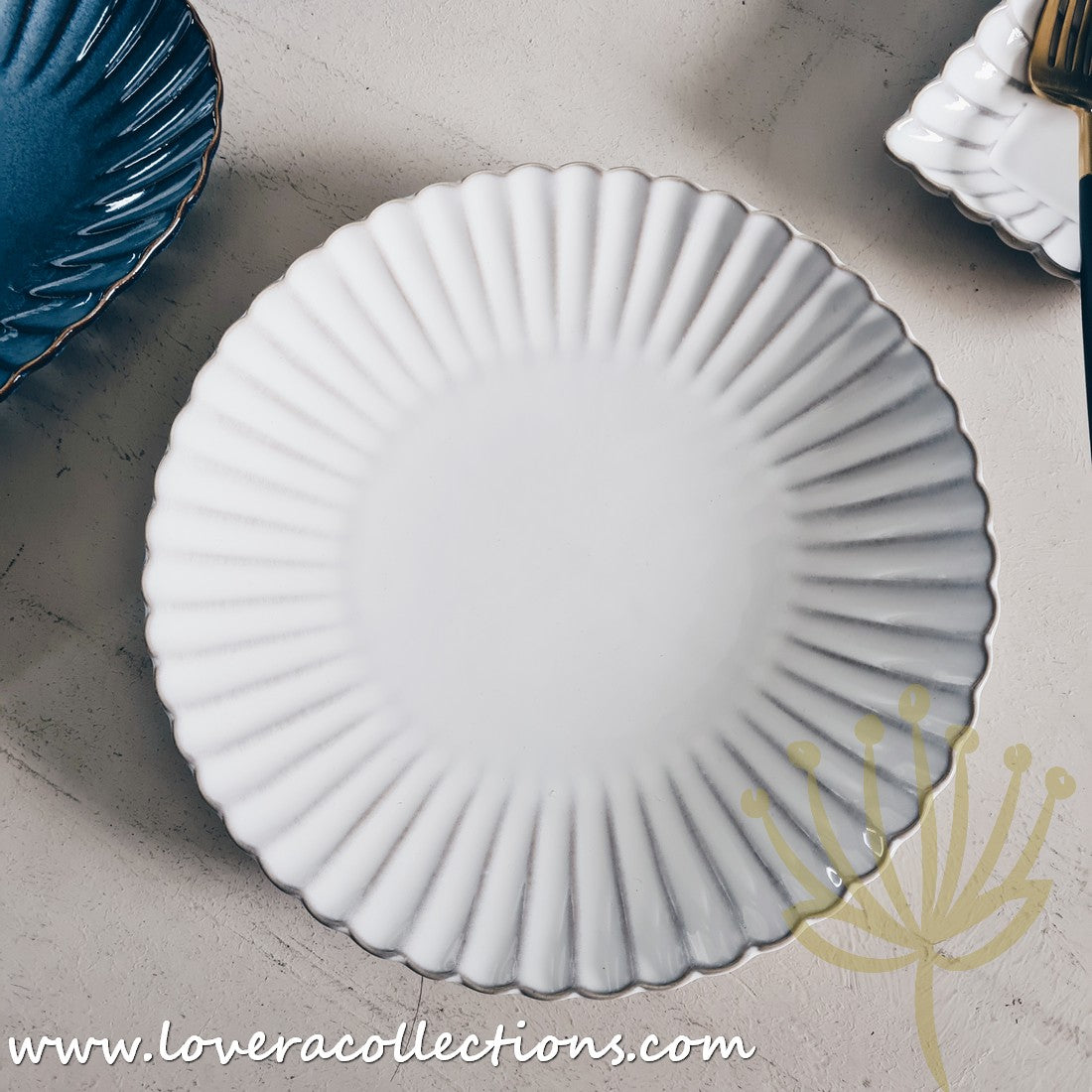Rustic Seashell Dinnerware Set - Beach Themed Plates, Bowls & Serving Dishes for Coastal Dining & Entertaining - Perfect for Beach House, Summer Parties & Nautical Decor