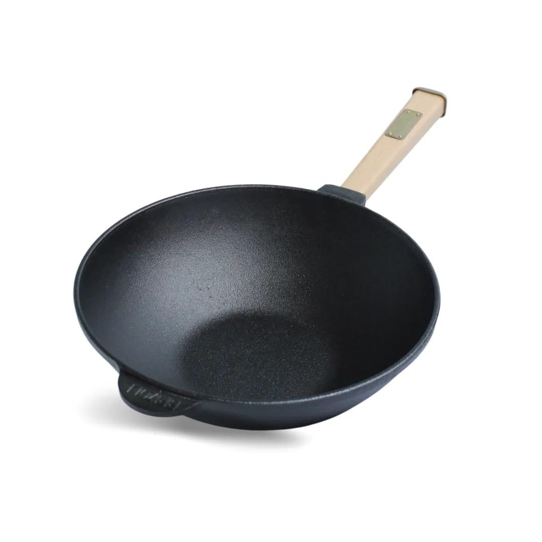4BIG.fun 26cm Cast Iron Wok Pan with Wooden Handle - 2.8L Capacity - Outdoor & Camping Cooking - Perfect for Stir Fry, Sautéing, and Open Flame Cooking
