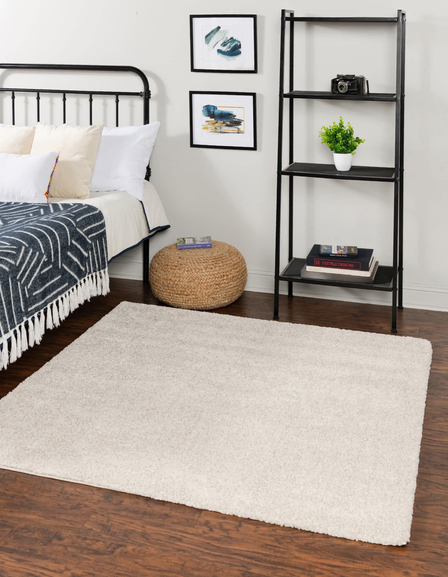 Unique Loom Solo Collection Area Rug - Calabasas 5'3