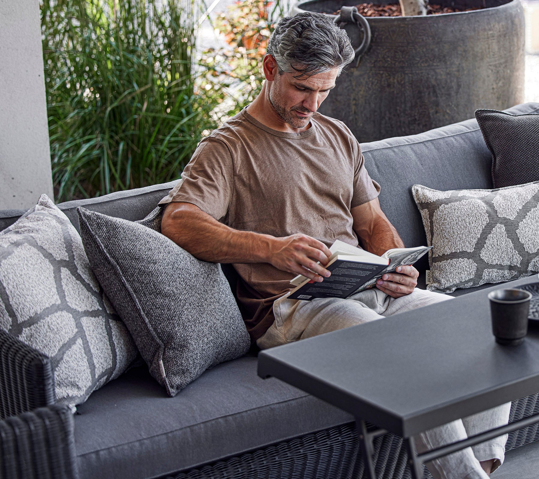 Modern Adjustable Height Coffee Table - Single & Dual Level Design for Living Room, Lounge & Office - Sturdy & Stylish Home Furniture