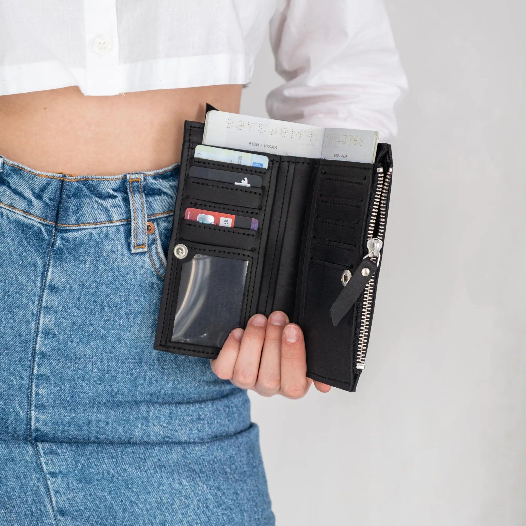 Zippered Wallet Sorbonne - Slim RFID Blocking Leather Wallet for Men & Women | Perfect for Travel, Business & Everyday Use