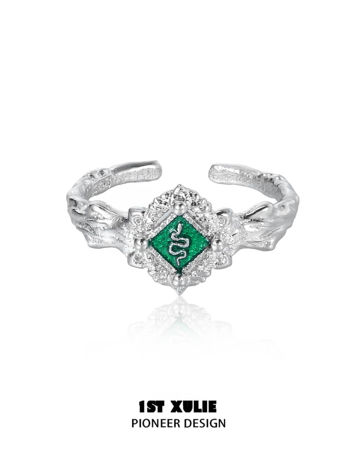 Slytherin House S925 Sterling Silver Badge Ring - Harry Potter Inspired Jewelry for Fans - Perfect for Cosplay, Gift Giving & Everyday Wear