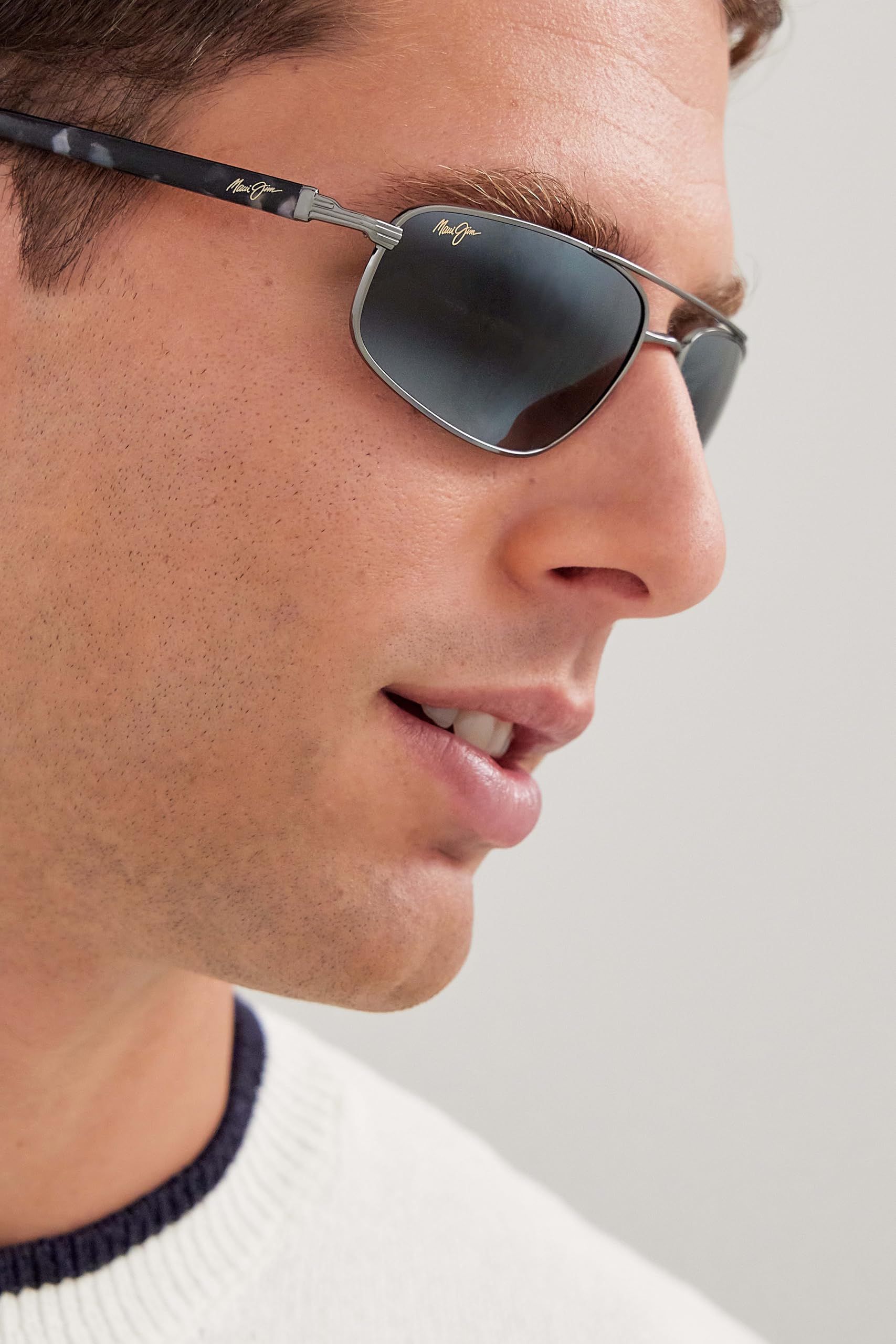 Maui Jim Kahuna Polarized Rectangular Sunglasses for Men - UV Protection, Lightweight & Stylish - Perfect for Driving, Beach & Outdoor Activities