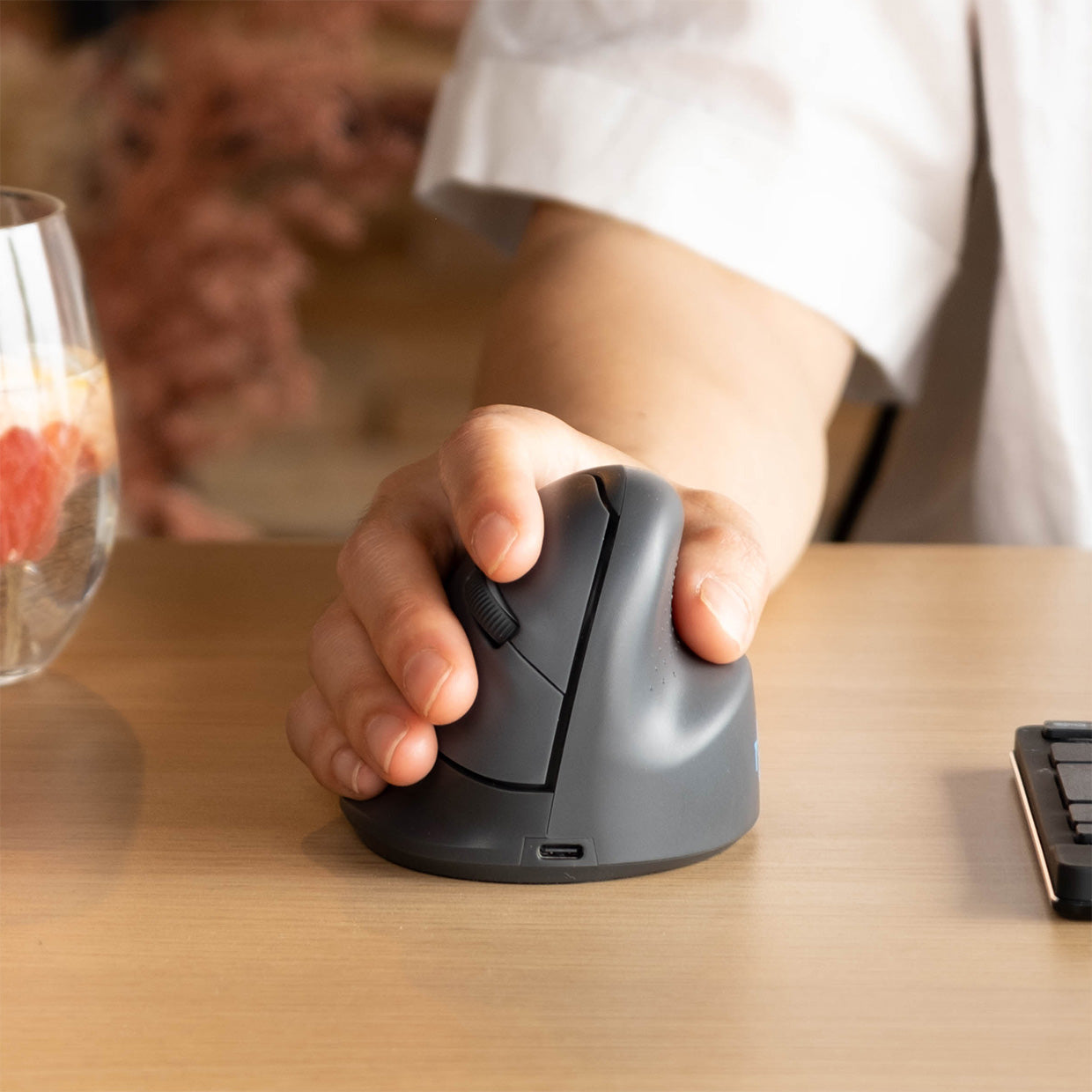 Ergonomic R Go HE Basic Vertical Mouse - Wireless USB Optical Mouse for Comfort & Pain Relief - Perfect for Office, Gaming, and Long Computer Use
