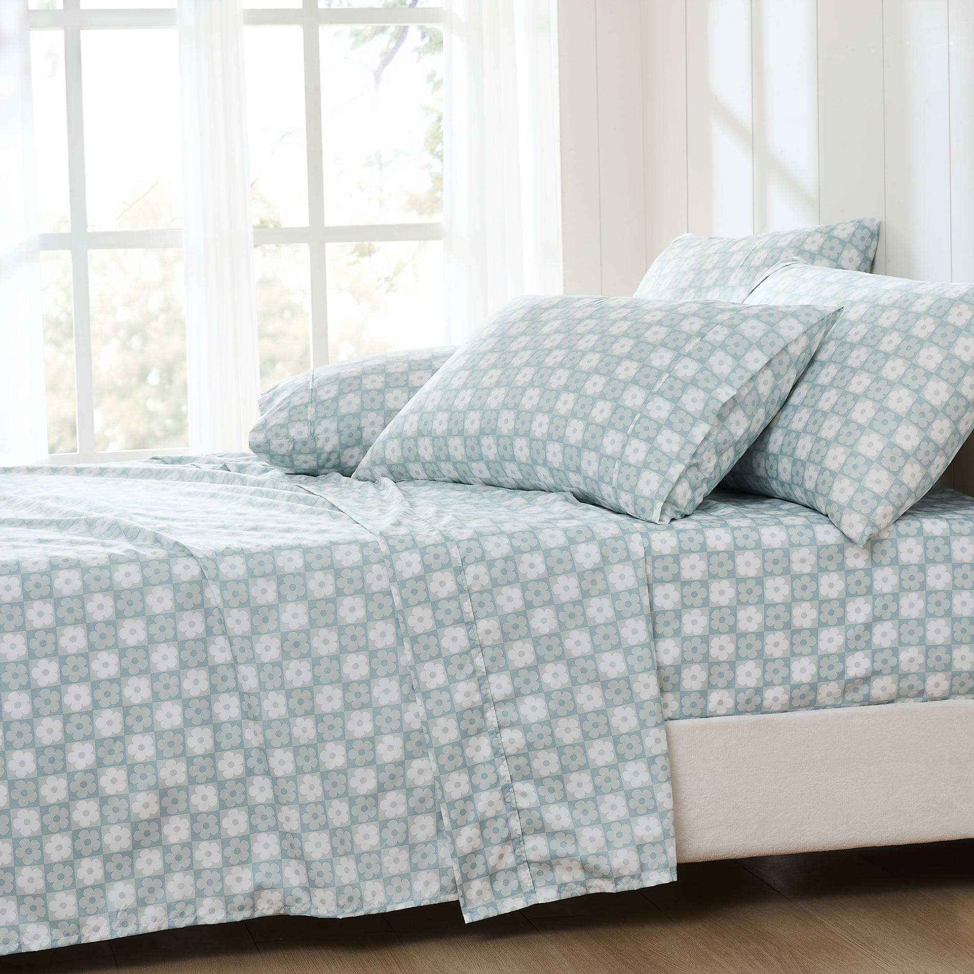Daisy Checkered Sheet Set - Soft & Breathable 100% Cotton Bed Sheets for Queen Size Bed - Perfect for Spring & Summer Bedding, Home Decor, and Guest Room Essentials