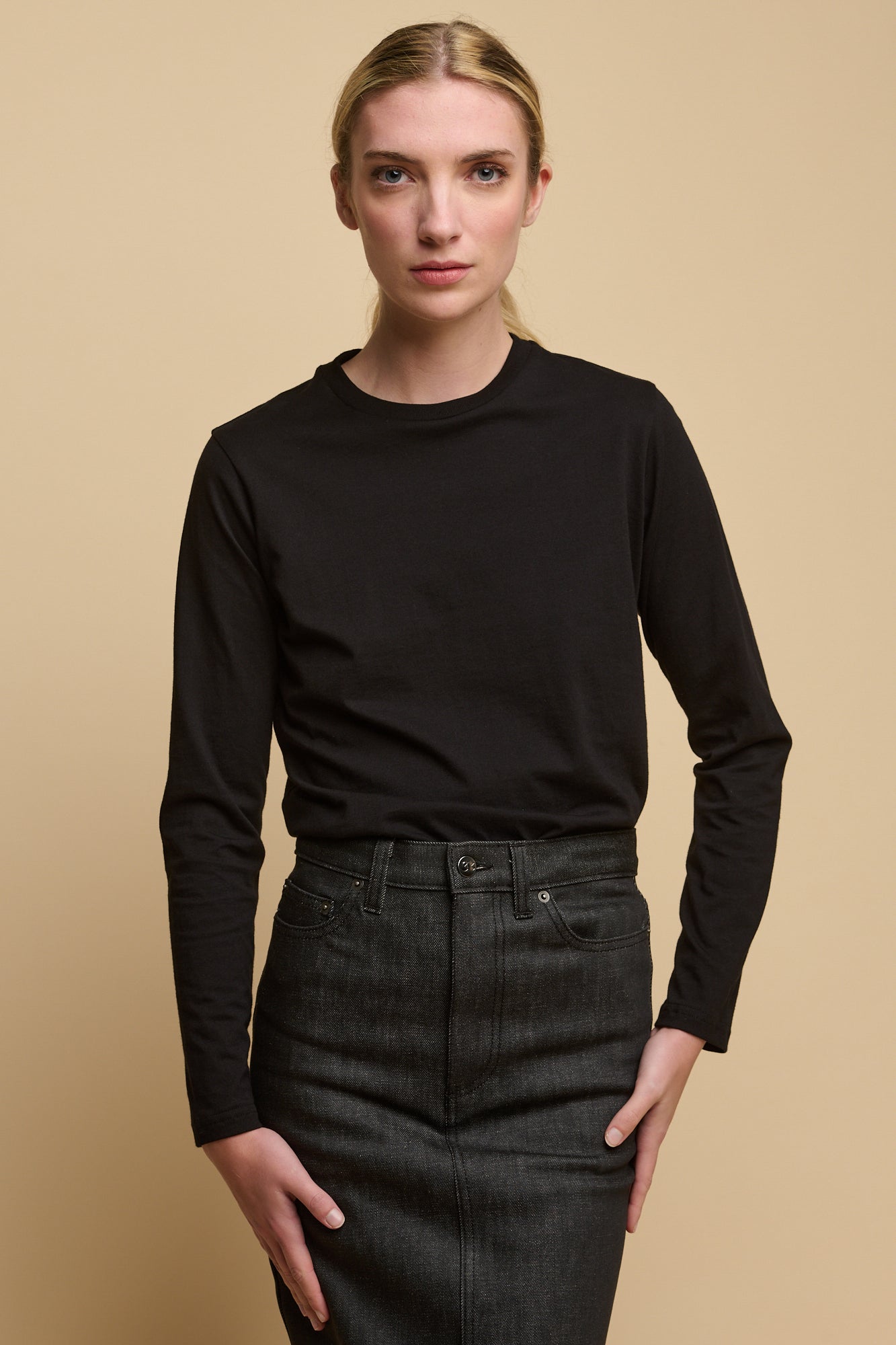 Women's Long Sleeve T-Shirt - Soft Cotton Basic Tee in Black | Casual Everyday Wear, Layering Essential & Office Outfit