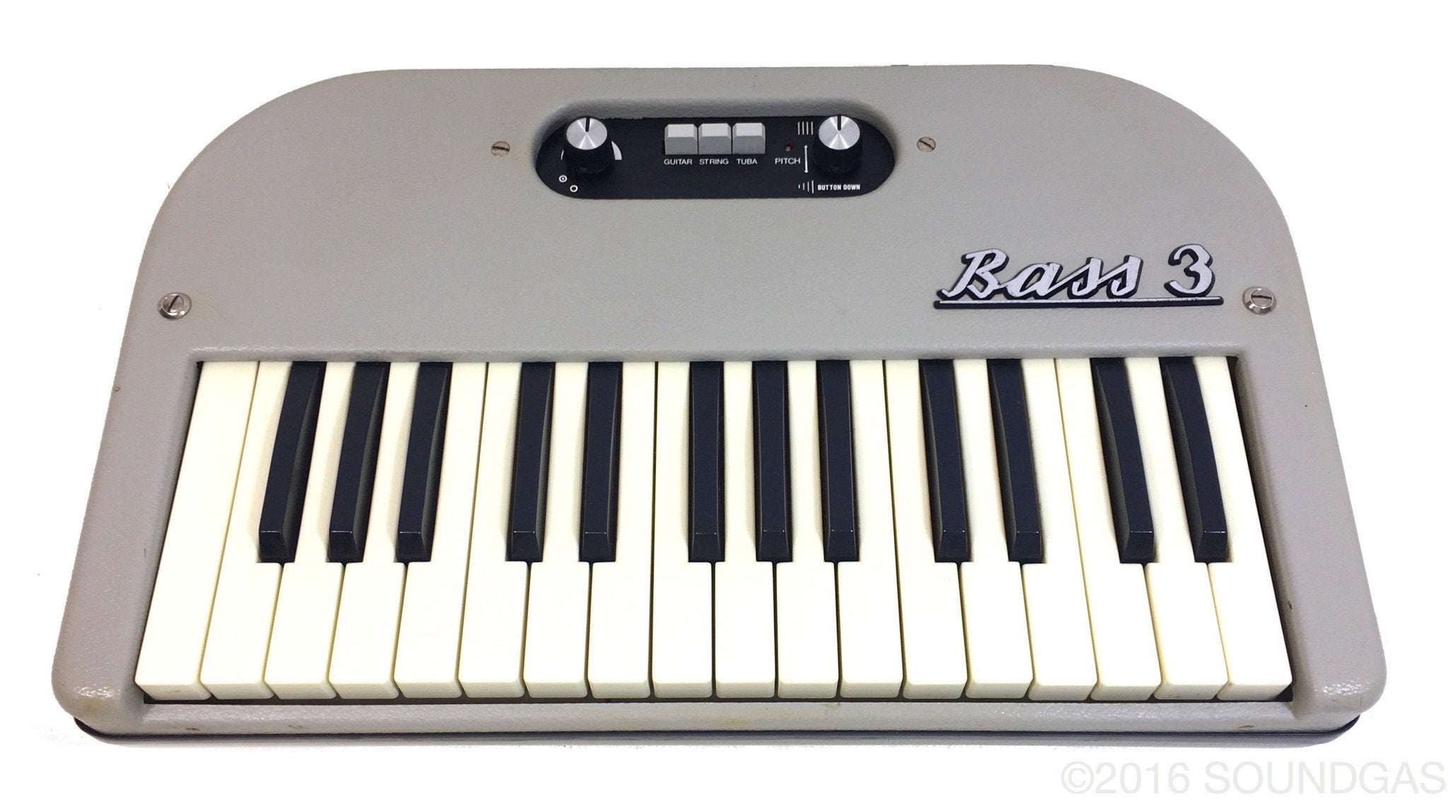 Hohner Basset Bass 3 - Professional 3-String Bass Harmonica for Blues & Folk Music | Perfect for Live Performances & Studio Recording