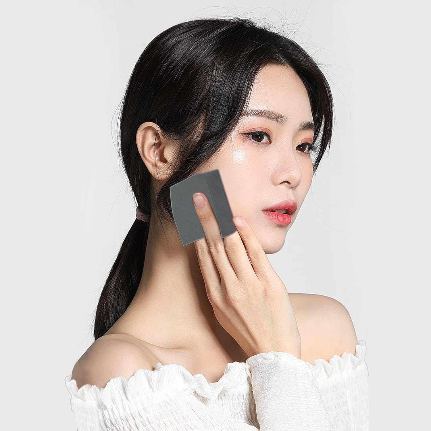Premium Oil Absorbing Sheets for Oily Skin - 100 Count Charcoal Blotting Papers with Mirror Case & Makeup Puff | Facial Oil Control for Shine-Free Look | Perfect for Travel, Gym & Daily Touch-Ups