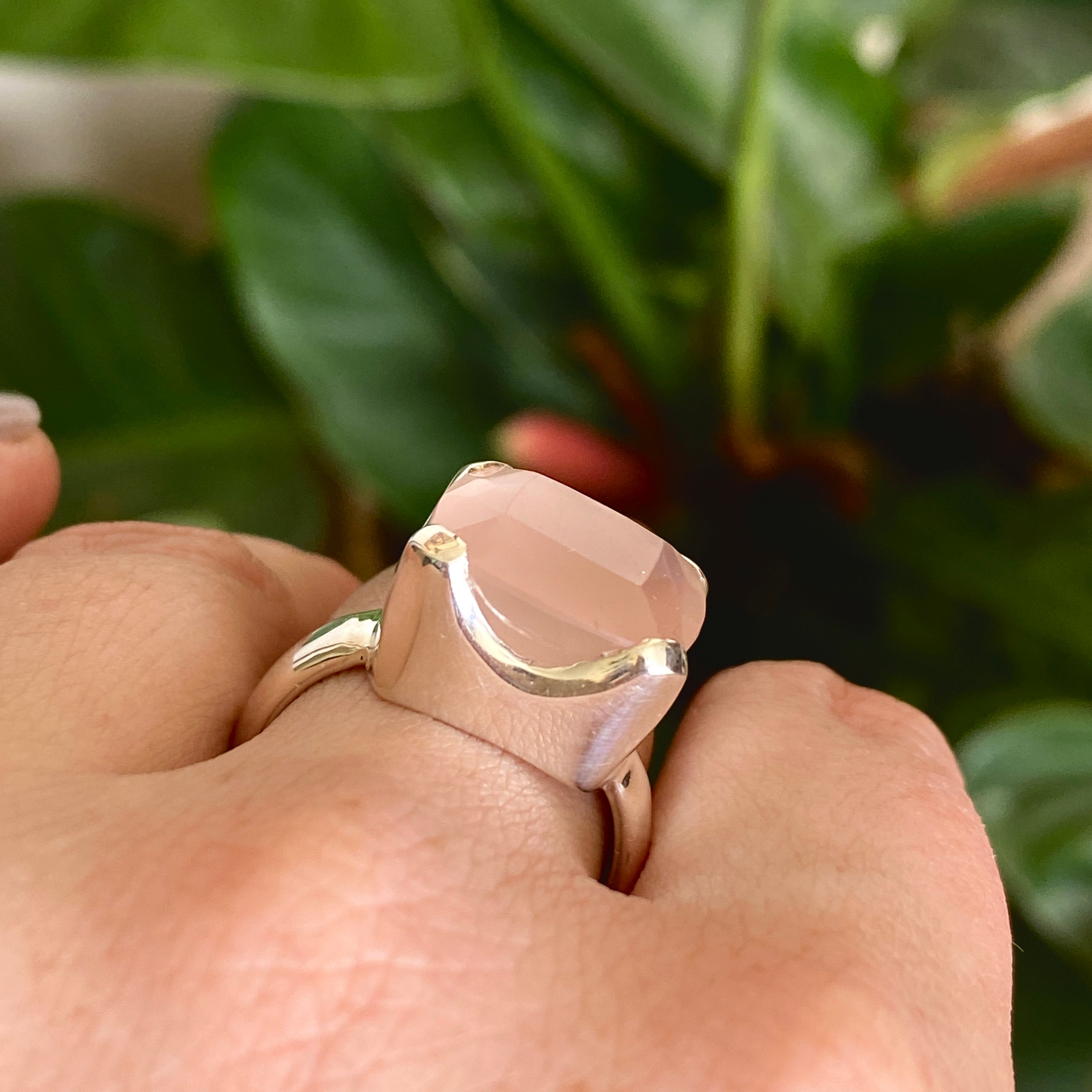Rose Quartz Square Faceted Ring Size 8 KRGJ3320 - Elegant Healing Crystal Jewelry for Women, Perfect for Meditation, Yoga & Spiritual Gifts