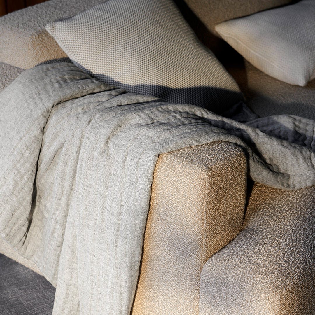 Premium Woven Throw Pillows for Sofa & Bed - Cozy Home Decor Accent for Living Room, Bedroom, and Dorm