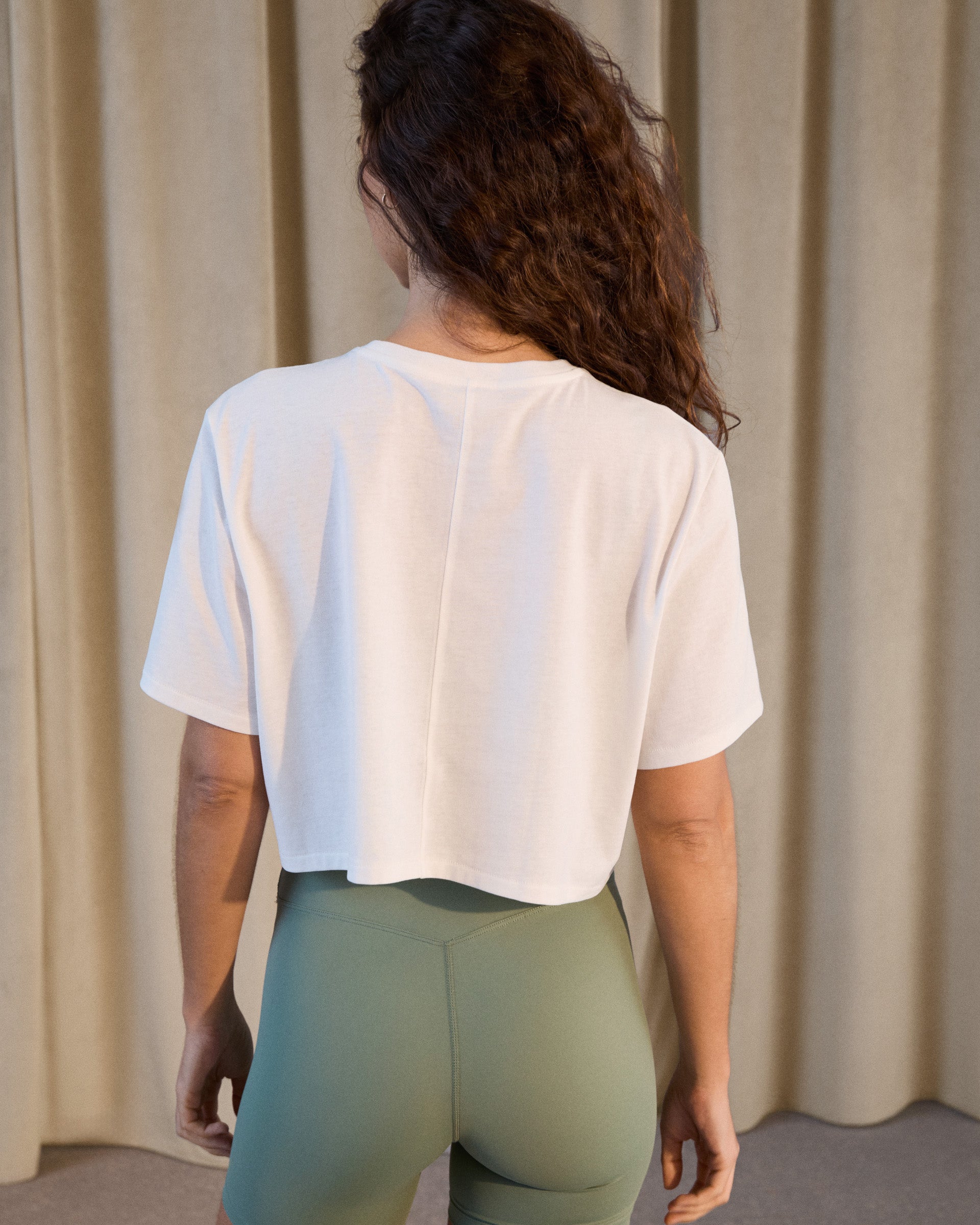 Essential Batwing T-Shirt for Women - Loose Fit White Cotton Tee - Casual & Streetwear Fashion - Perfect for Everyday Wear, Layering, and Outfits