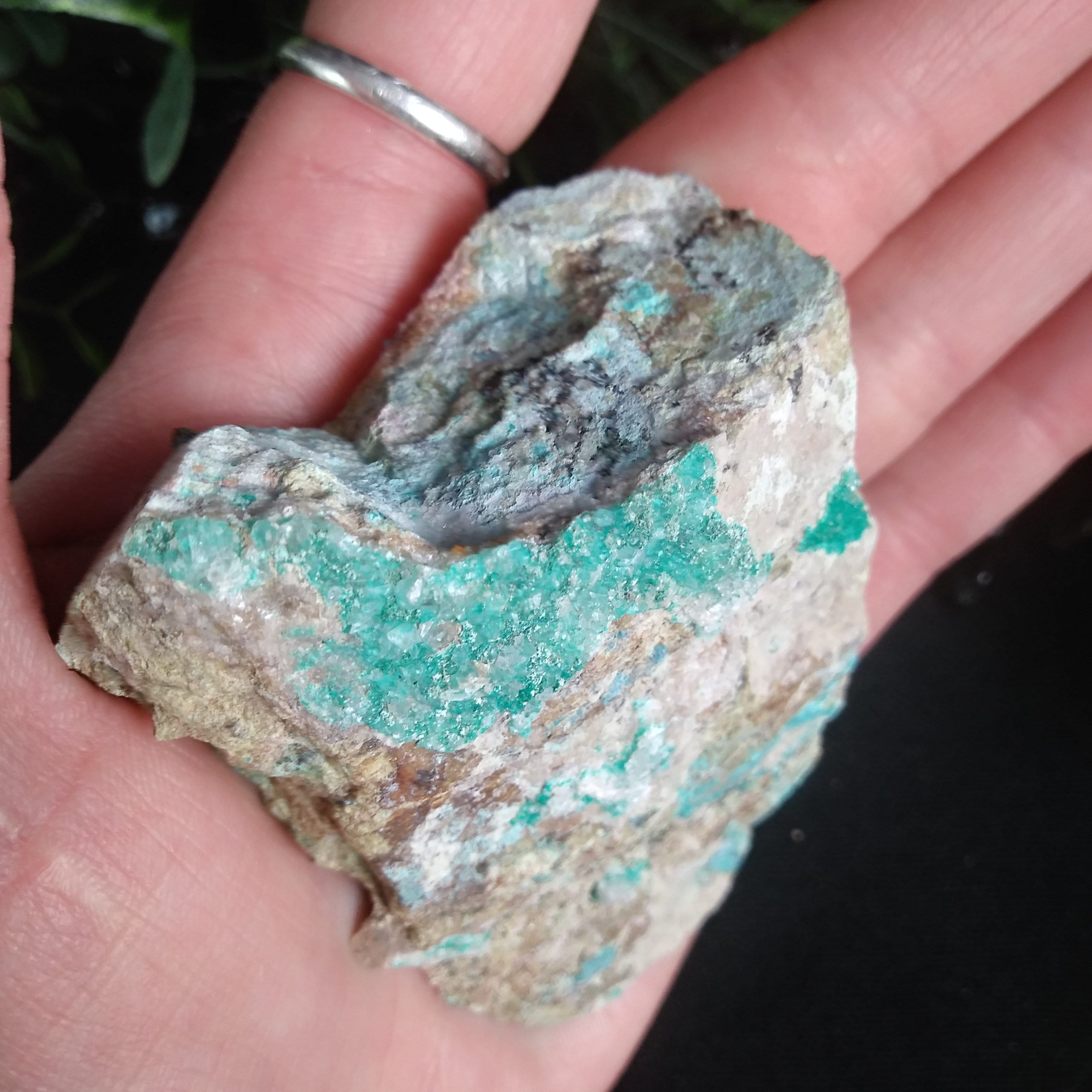 Natural Dioptase & Apophyllite Crystal Cluster (110g) - Healing Stones for Meditation, Energy Work & Spiritual Growth | Perfect for Reiki, Chakra Balancing & Home Decor
