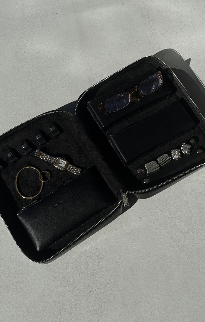 Luxury Black Jewelry Case for Women - Elegant Travel Jewelry Organizer with Soft Lining, Perfect for Necklaces, Rings & Earrings - Ideal for Gifts, Travel & Home Storage