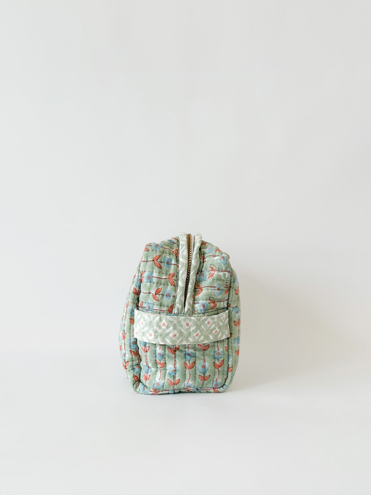 Premium Duck Egg Blue Garland Wash Bag - Travel Cosmetic Organizer for Toiletries, Makeup & Essentials | Perfect for Gym, Vacation & Daily Use