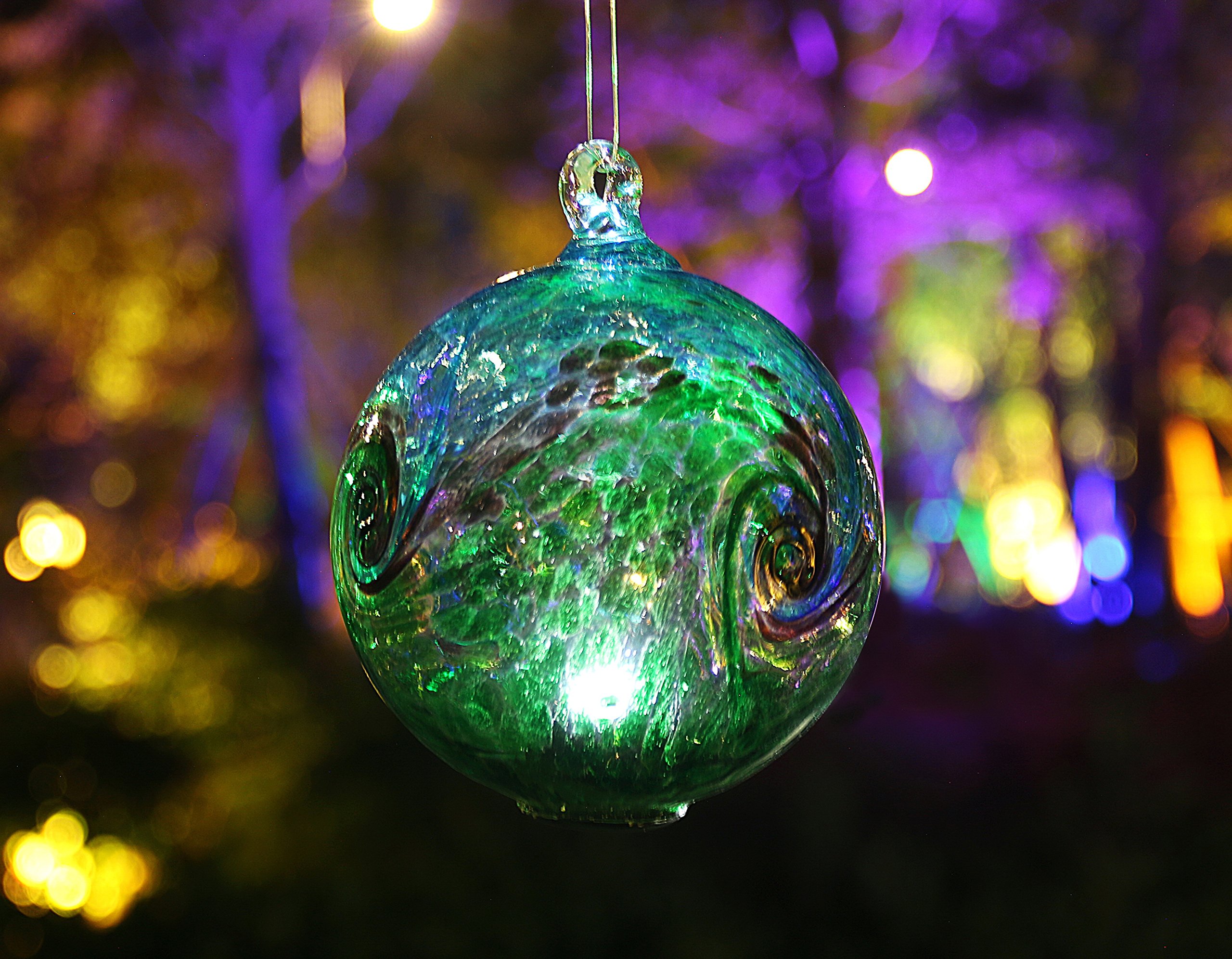 6-Inch Solar Hanging Glass Gazing Ball for Outdoor Garden Decor - Aqua Green Swirl Design, Solar-Powered Light for Patio, Yard, and Landscape Decoration at Night
