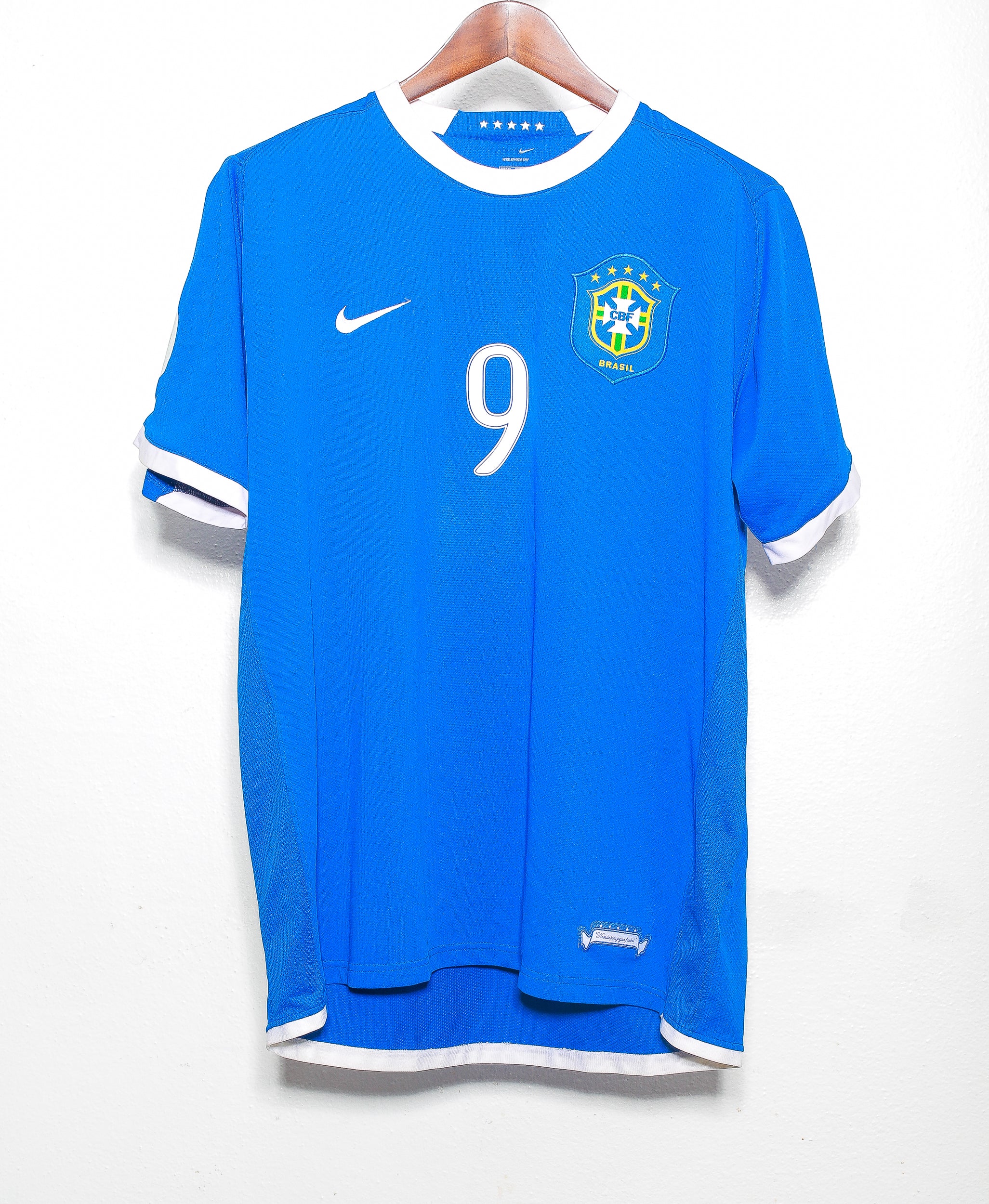 2006 Brazil Away #9 Ronaldo Jersey - XL Size - Authentic Soccer Shirt for Fans & Collectors - Perfect for Games, Parties & Sports Events
