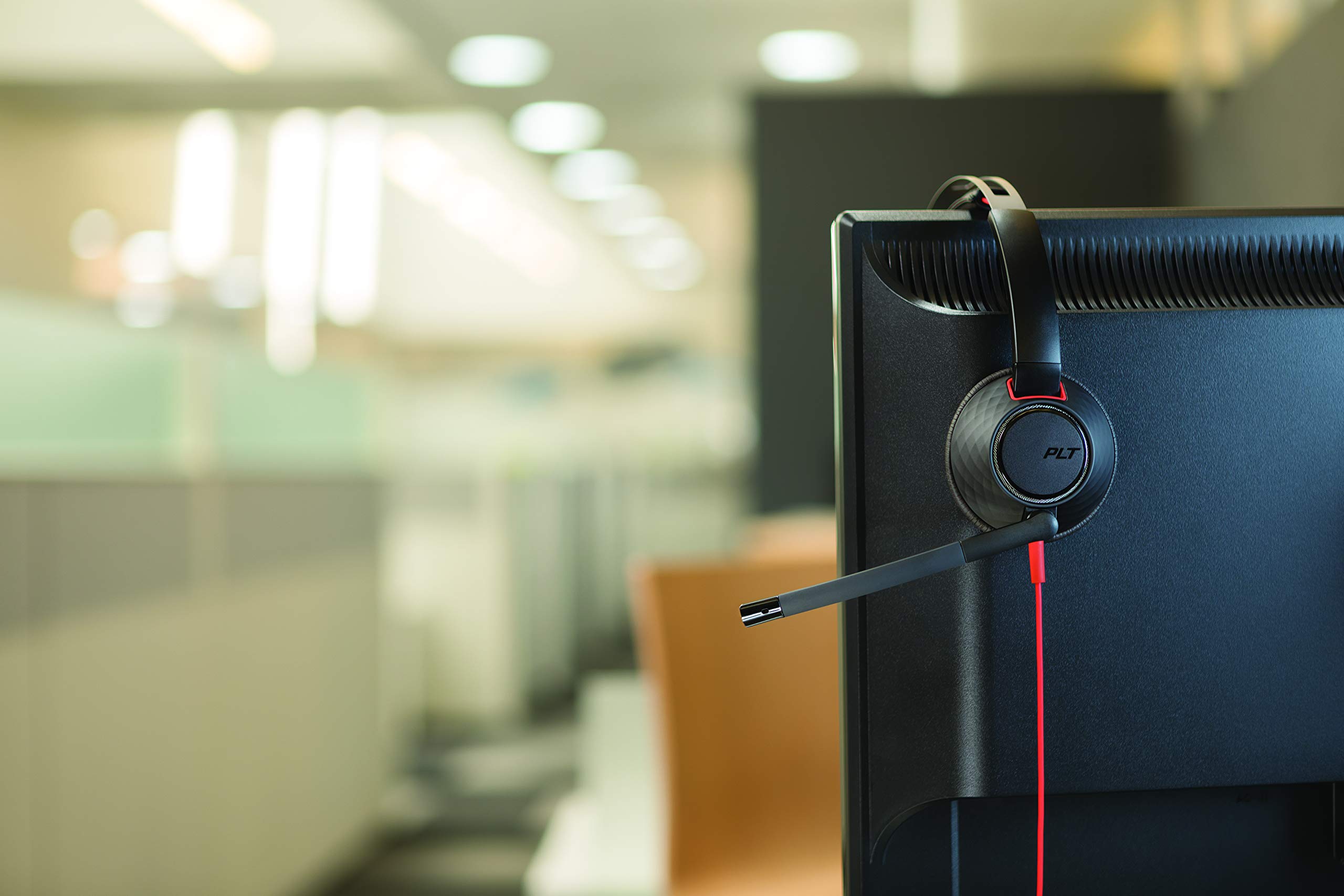 Plantronics 207587-01 Wireless Headset with Noise Cancelling Mic - Comfortable Over-Ear Headphones for Office, Call Center & Remote Work