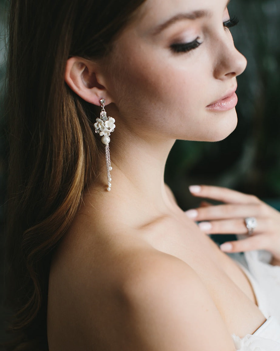 Elegant Page Dangle Earrings for Women - Trendy Book Lover Jewelry Gift - Perfect for Reading, Book Club, and Literary Events