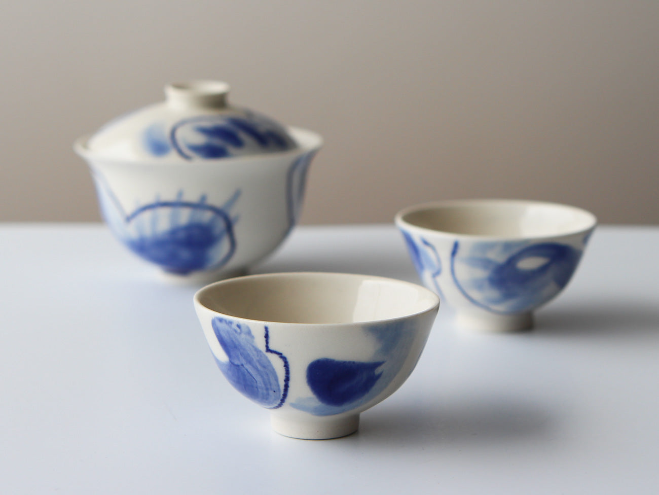 Premium Blue and White Ceramic Coffee Cups - Elegant Set of 2 for Home, Office, or Gift - Perfect for Morning Coffee, Tea, or Hot Chocolate