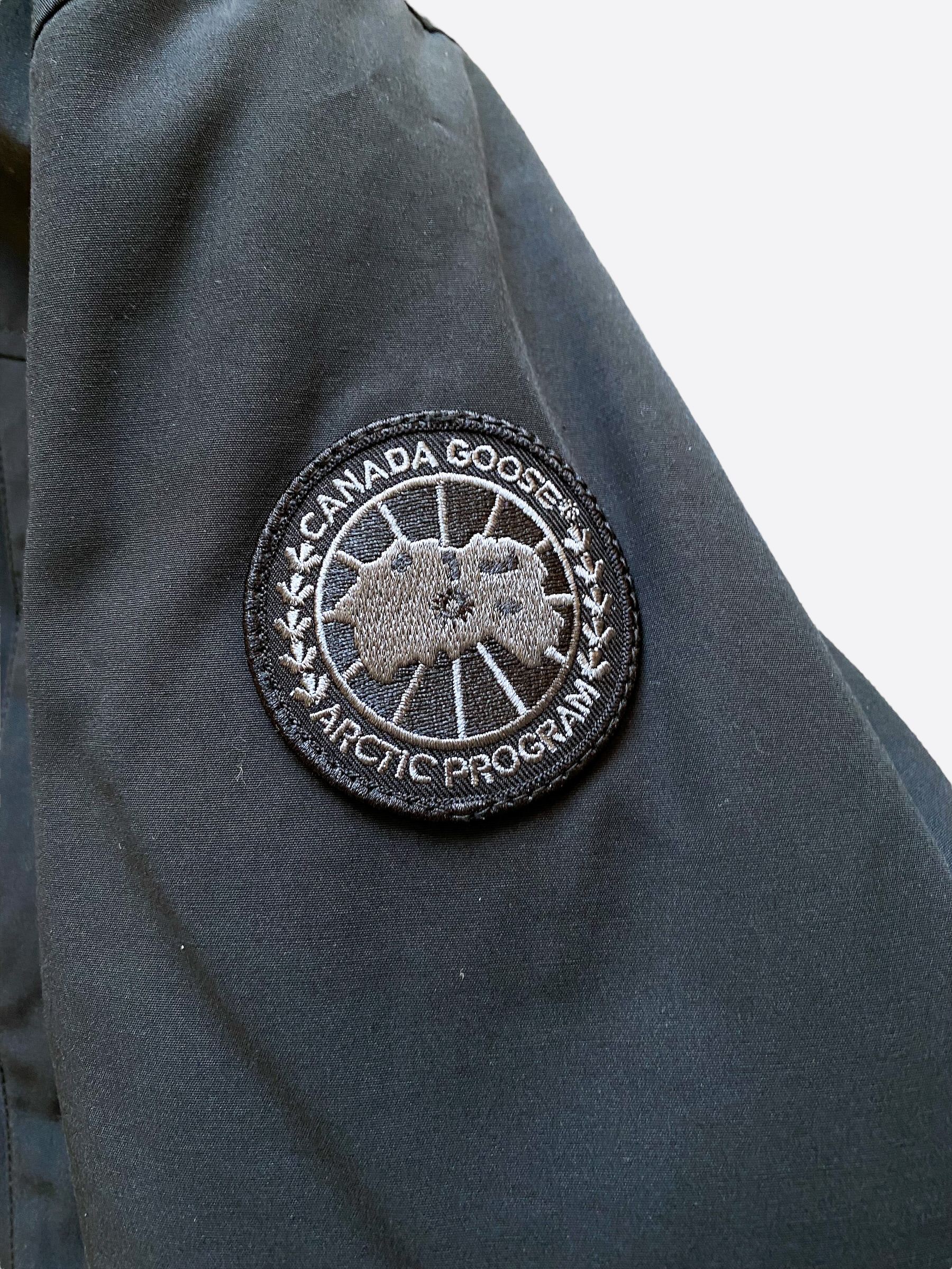 Canada Goose Black Sherridon Black Label Men's Winter Jacket - Waterproof, Windproof & Insulated for Extreme Cold Weather - Perfect for Skiing, Snowboarding & Outdoor Adventures