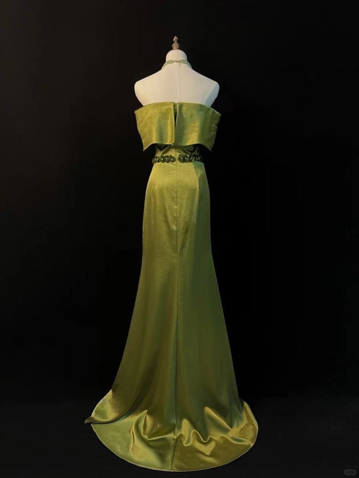 Elegant Green Satin Off-The-Shoulder Mermaid Prom Dress with Thigh High Slit - Formal Evening Gown J6725 for Homecoming, Wedding Guest & Special Occasions
