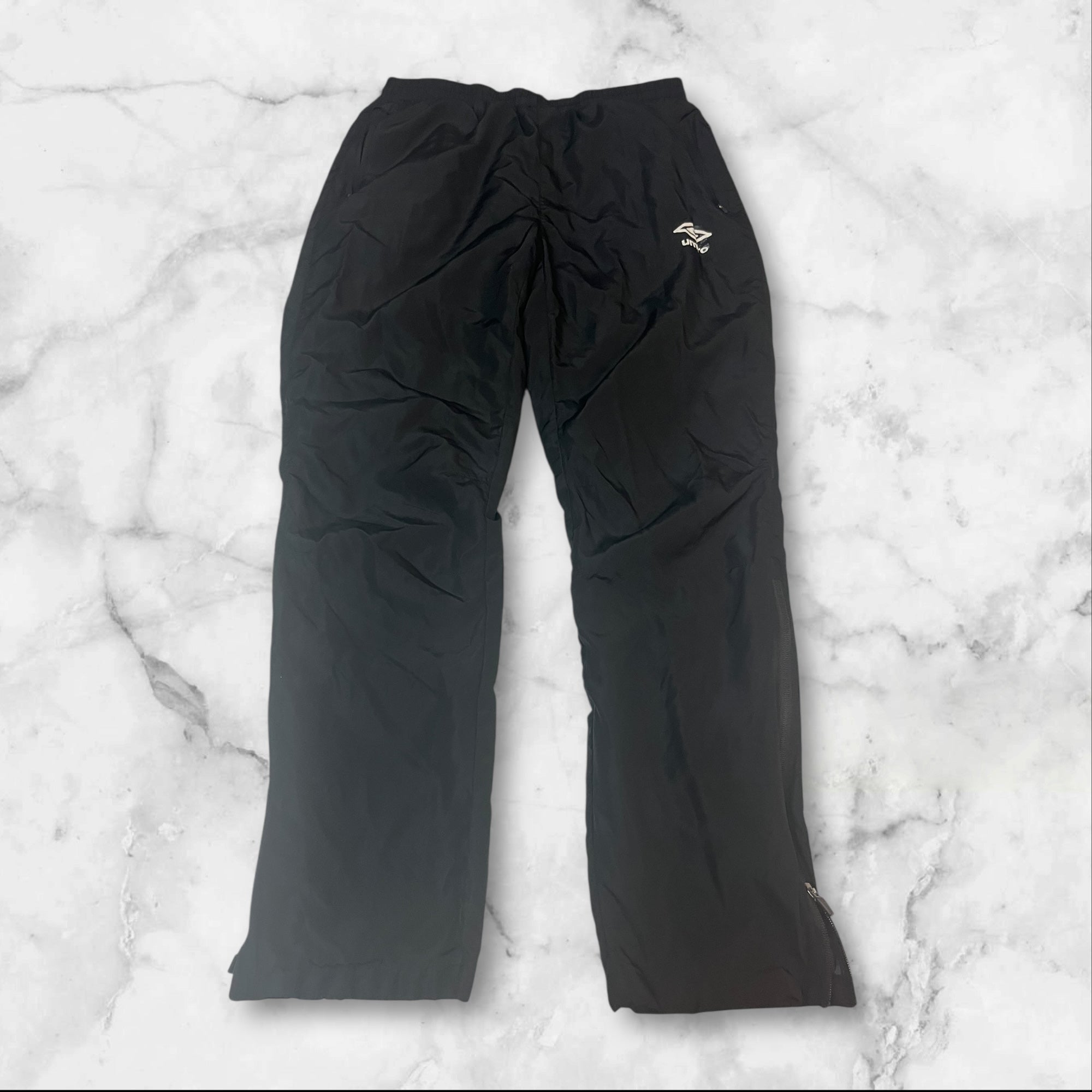 Vintage Umbro Trackpants - Men's Retro Athletic Joggers, L Size (M 2363) | Comfortable Casual & Workout Pants for Running, Gym & Streetwear Fashion