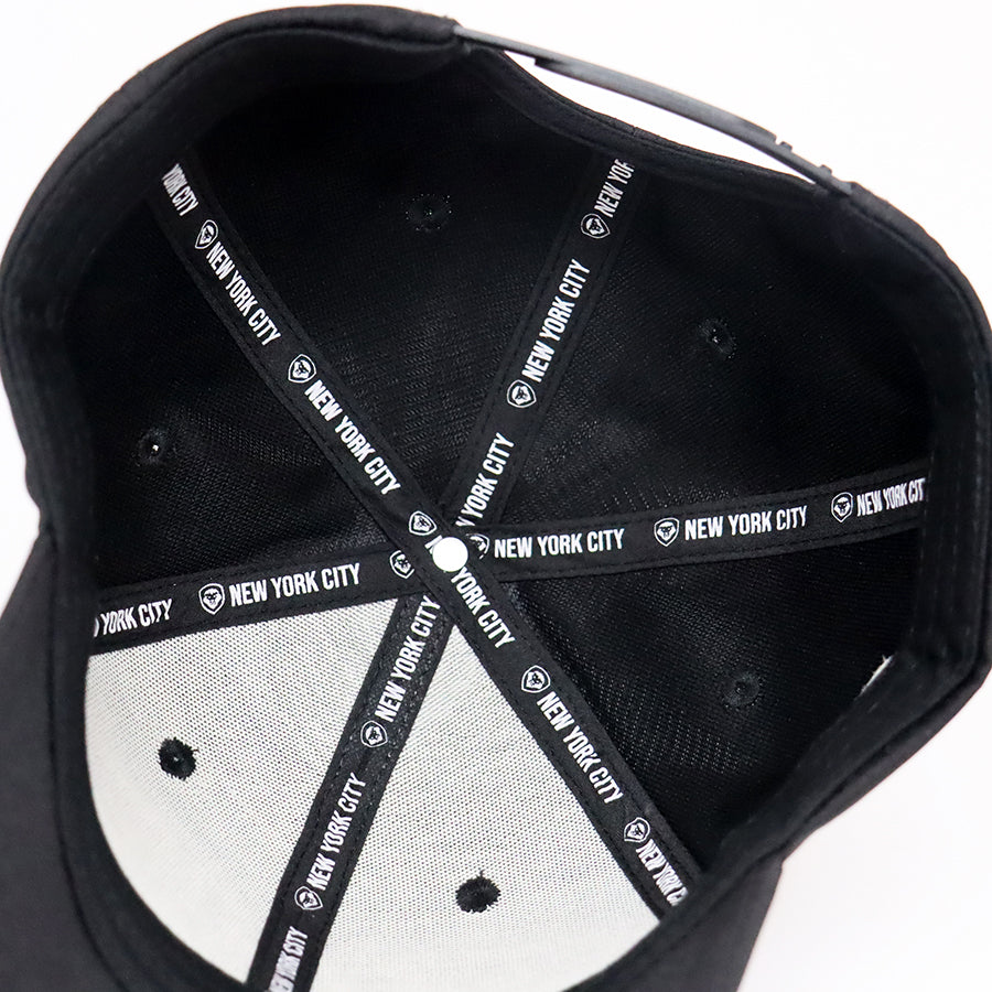 New York State Future Looks Bright Black Snapback Hat - Stylish Unisex Baseball Cap for Men & Women - Perfect for Streetwear, Sports, and Casual Outfits