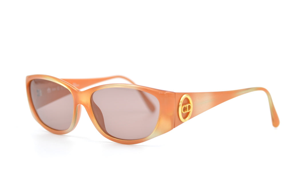 Christian Dior 2853 30 Sunglasses - Luxury Designer Shades for Women - UV Protection & Fashion Statement - Perfect for Beach, Driving & Outdoor Activities