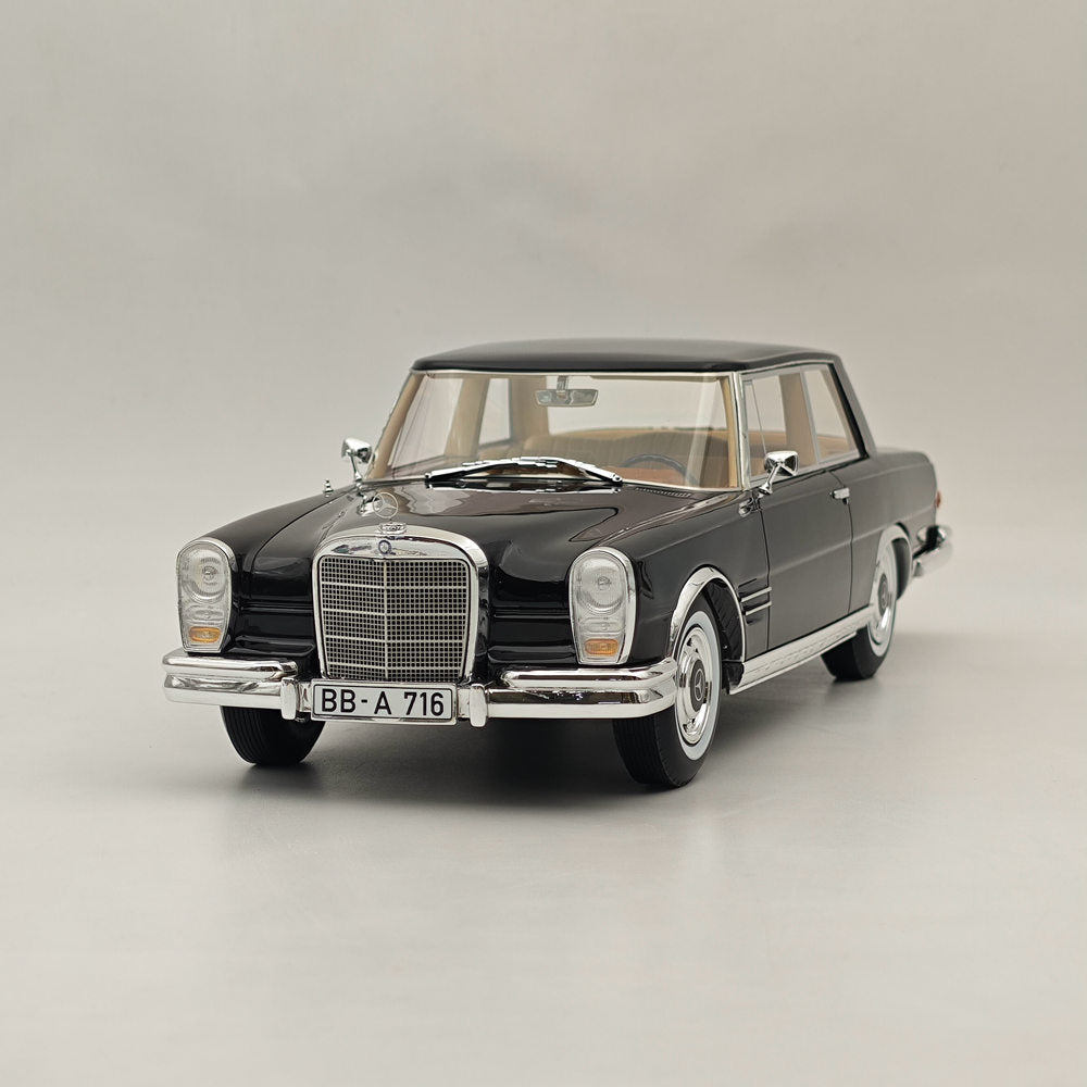 1:18 Scale Mercedes Benz 600 W100 Nallinger Coupe 1965 Diecast Model Car - CMF18160 Collectible Resin Vehicle for Display & Gifts - Perfect for Car Enthusiasts, Model Collectors, and Home/Office Decoration