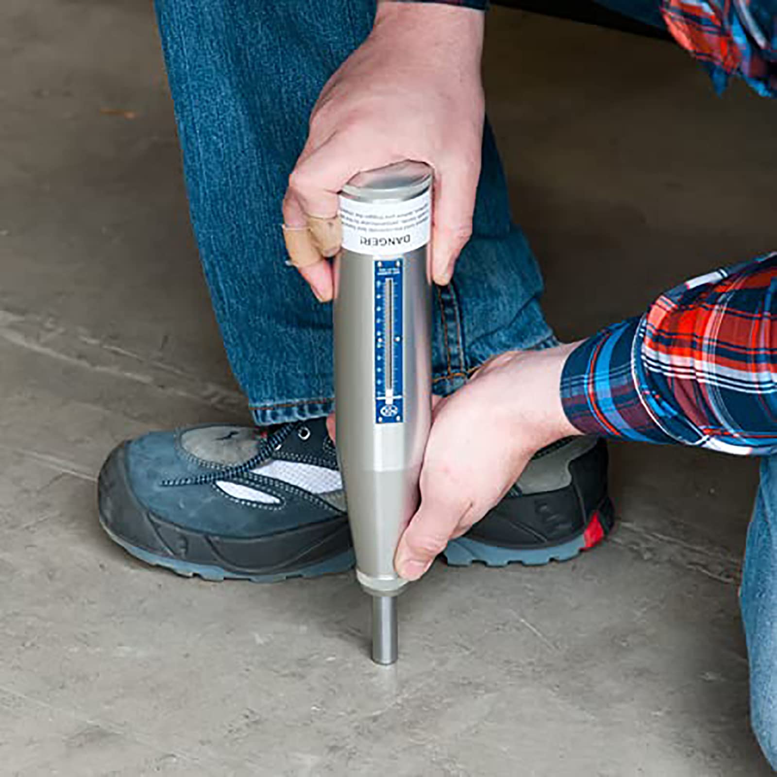 PCE Instruments Concrete Durometer | Rebound Hammer Tester for Concrete Strength Testing | Compressive Strength Detector | Resilometer for Highway & Building Inspection | Perfect for Construction Sites & Quality Control