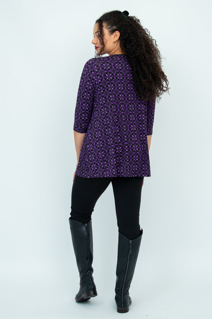 Stylish Courage Tunic with Geo Flower Print - Soft Bamboo Fabric - Perfect for Casual Wear & Summer Outfits - Final Sale