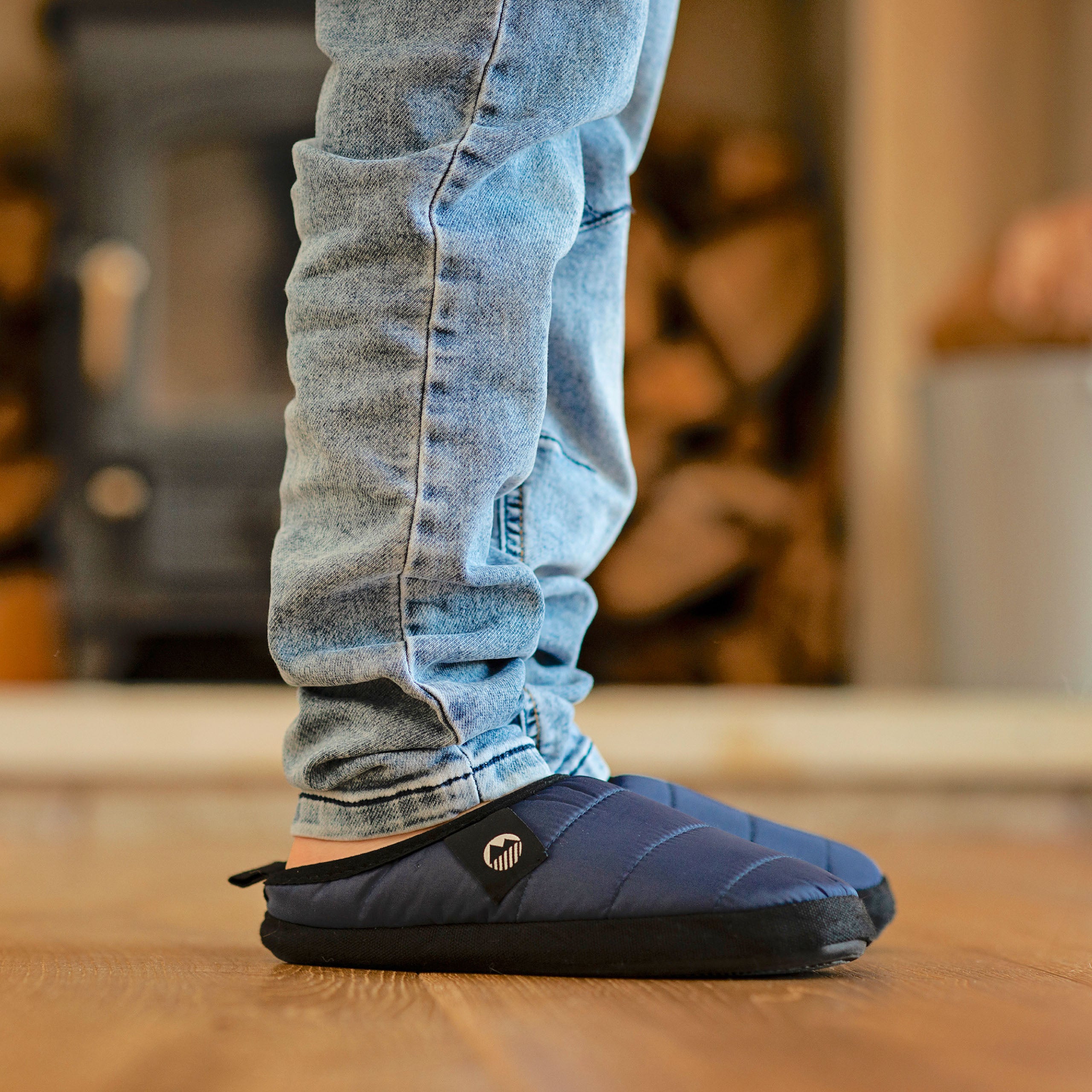 Ultra Warm Kids' Tent Slippers - Cozy Indoor/Outdoor Winter House Shoes for Boys & Girls - Perfect for Camping, Sleepovers and Home Comfort