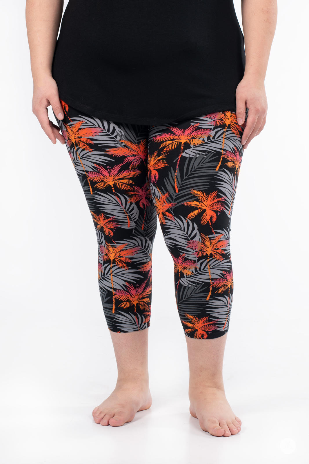 Tropic Thunder Crops - Stylish and Comfortable Women's Crop Tops for Summer, Beach, and Casual Outfits