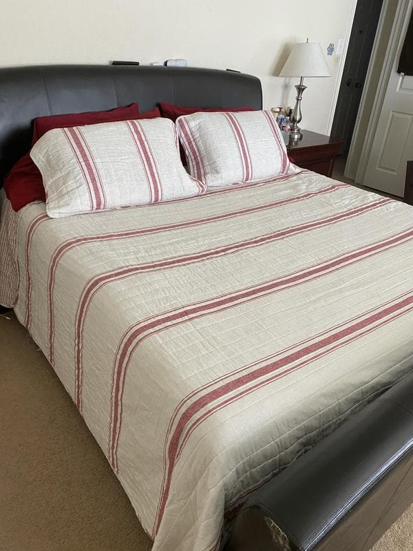 Farmhouse Stripe Reversible Cotton Quilt Set - King Size, Soft & Breathable Bedding for All Seasons - Perfect for Cozy Bedrooms, Guest Rooms & Vacation Homes