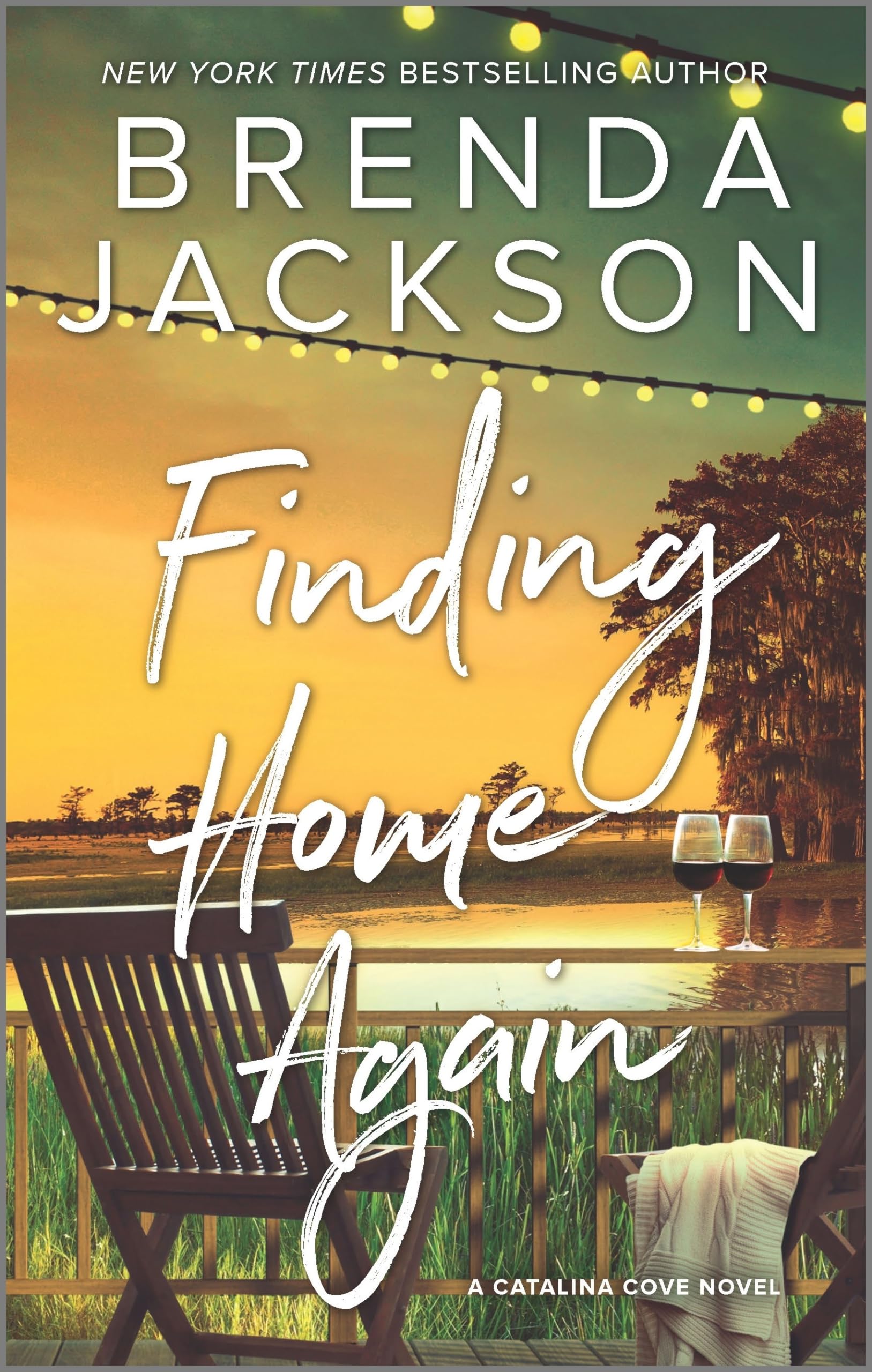 Finding Home Again (Catalina Cove Book 3) - Small Town Romance Novel - Perfect for Beach Reading & Vacation Getaways