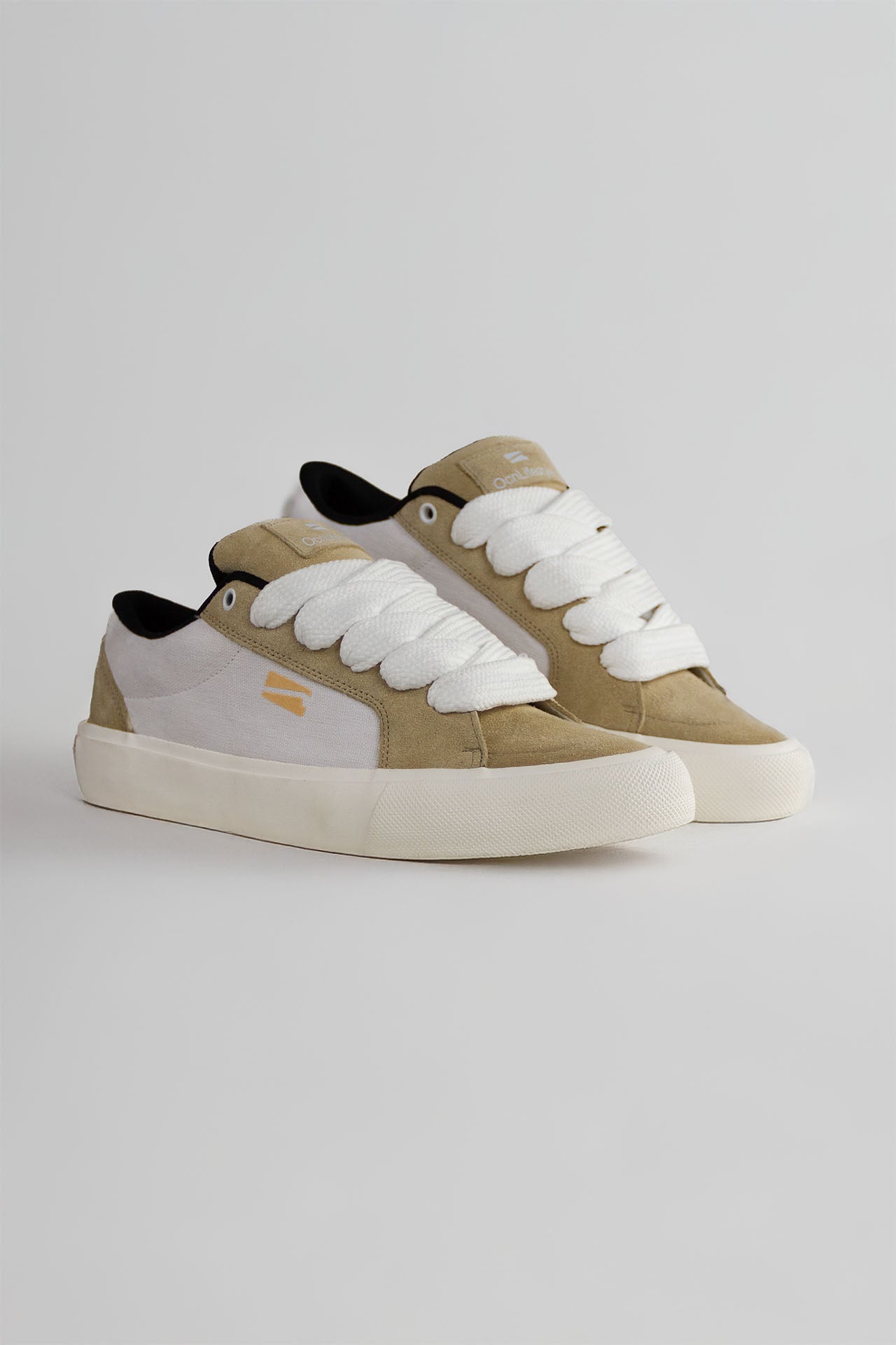 Unisex Ocn Lincoln City Sneakers in White & Beige - Comfortable Casual Shoes for Walking, Running & Everyday Wear
