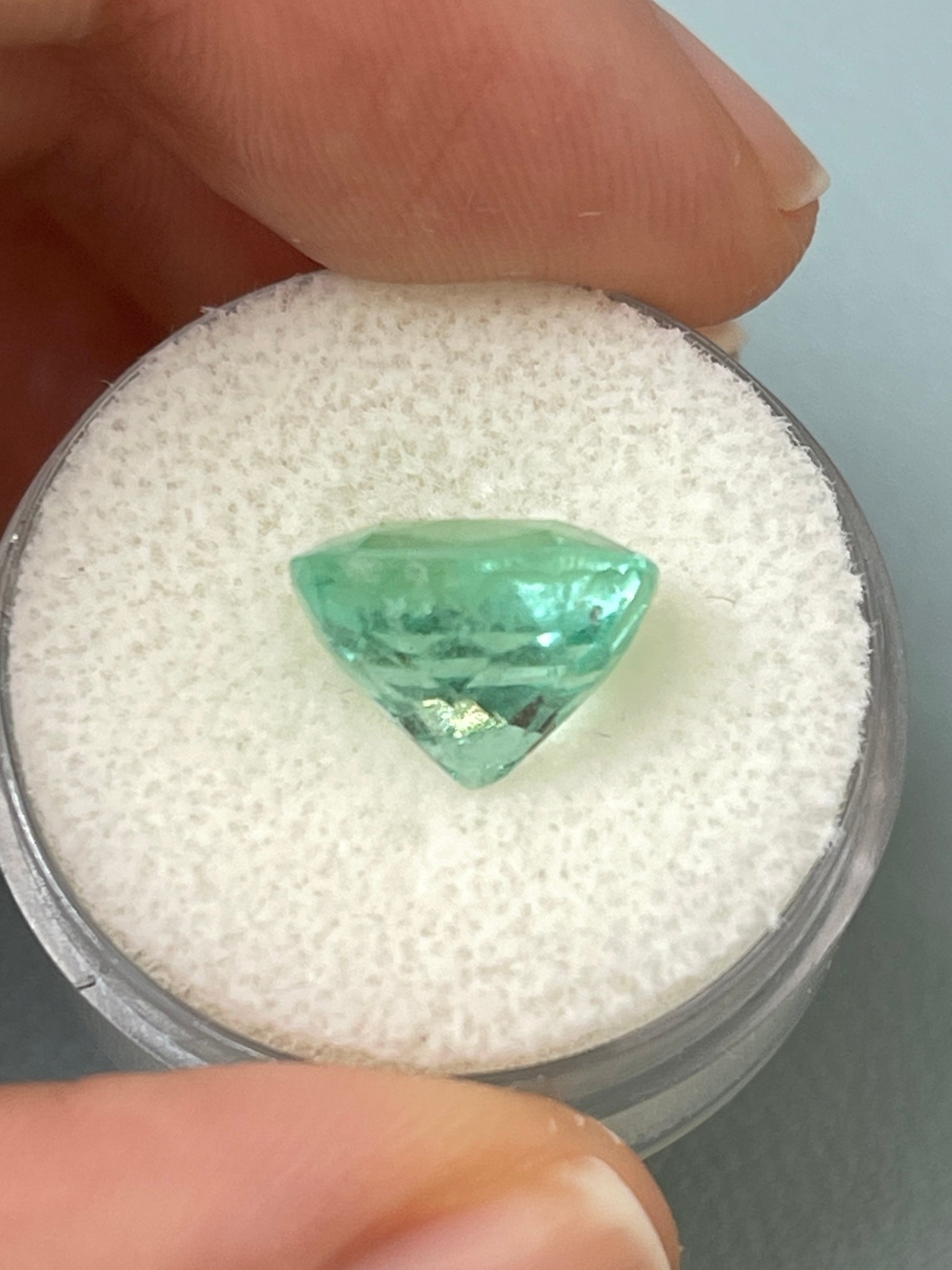 5.38 Carat 11.5x10mm Seafoam Green Natural Loose Colombian Emerald Cushion Cut Gemstone for Jewelry Making, Engagement Rings & Collector's Items