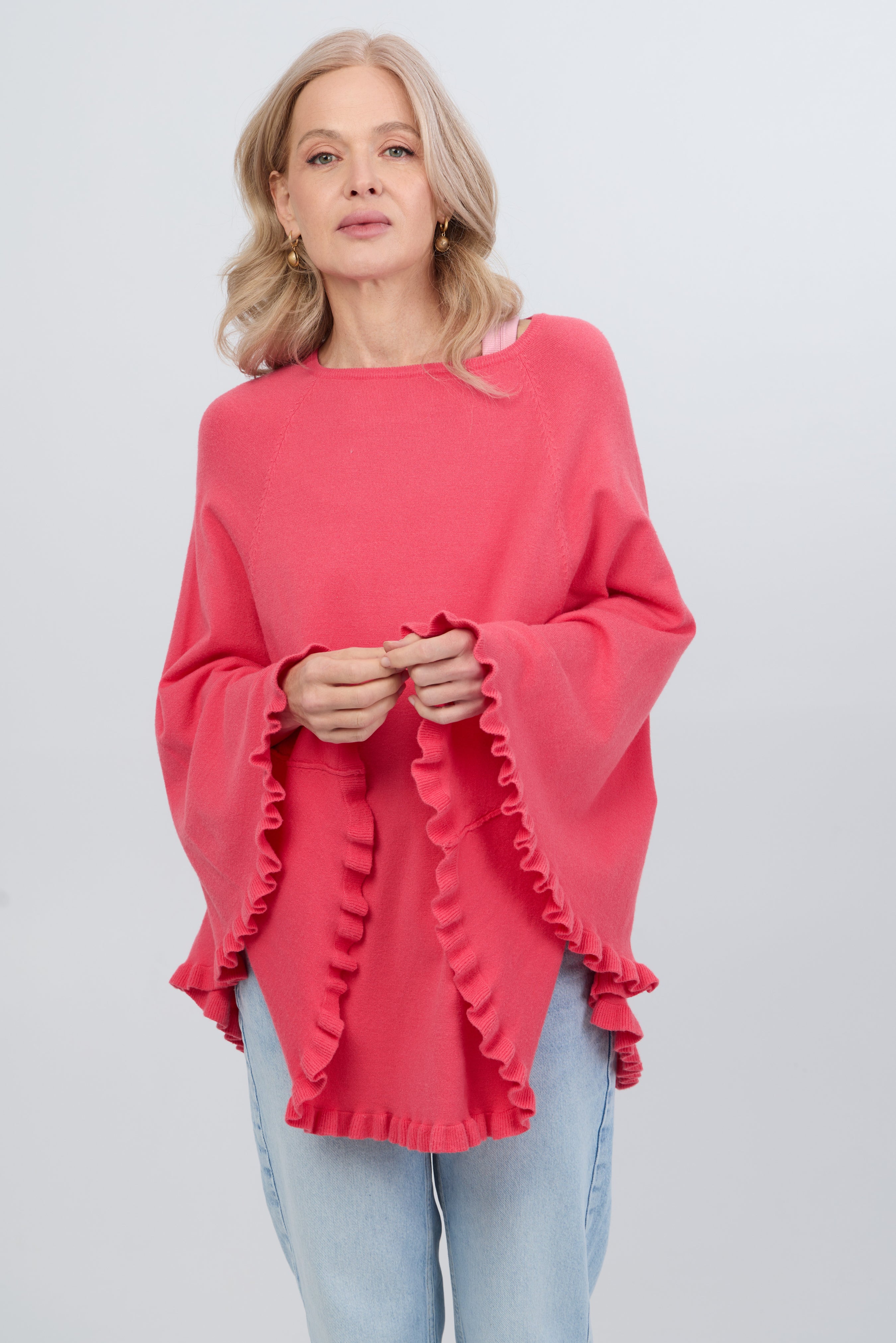Elegant Ruffled Hem Poncho for Women - Soft & Stylish Wrap Shawl for Fall & Winter - Perfect for Casual Outings, Office Wear & Evening Events