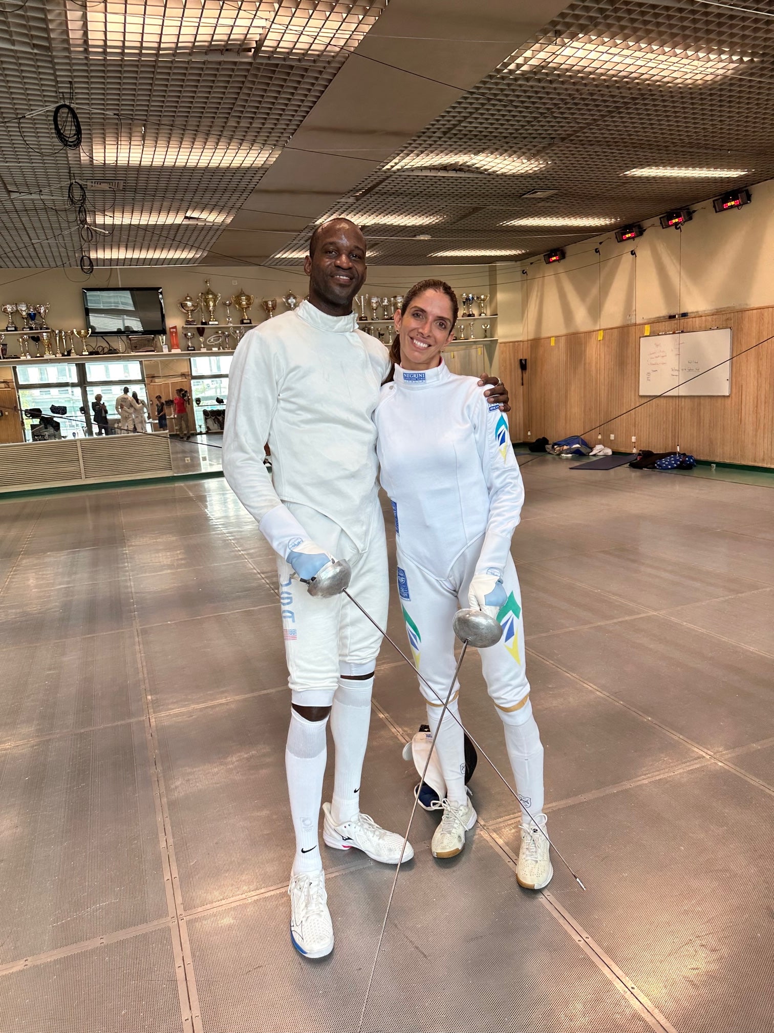 Premium RF L'ARTISAN Fencing Gloves for Epee & Foil - Durable, Breathable & Comfortable Fencing Gear for Training & Competitions - Ideal for Beginners & Professional Fencers