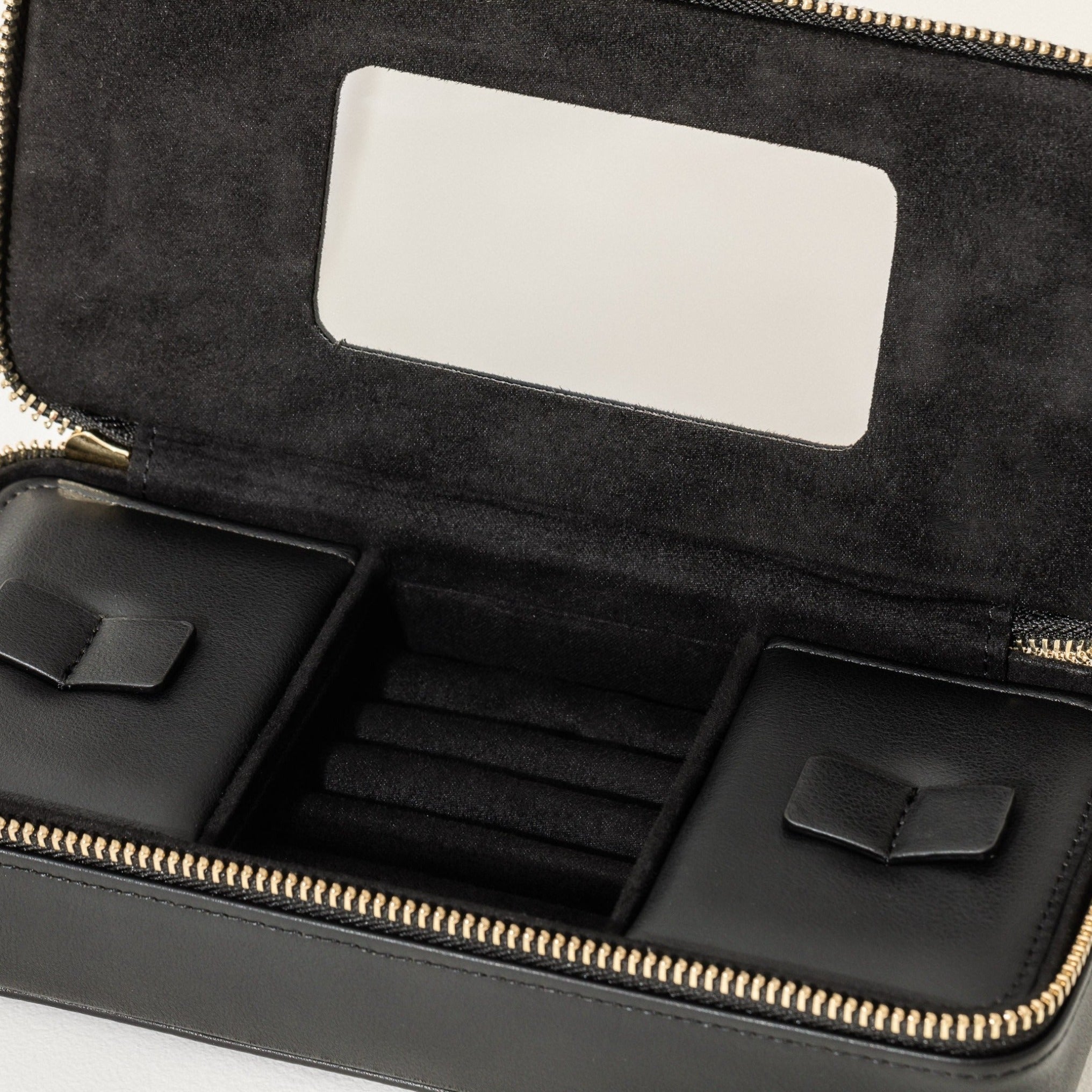 Portable Travel Jewelry Organizer Case - Compact & Lightweight Jewelry Storage for Necklaces, Rings, Earrings - Perfect for Vacation, Business Trips & Daily Use