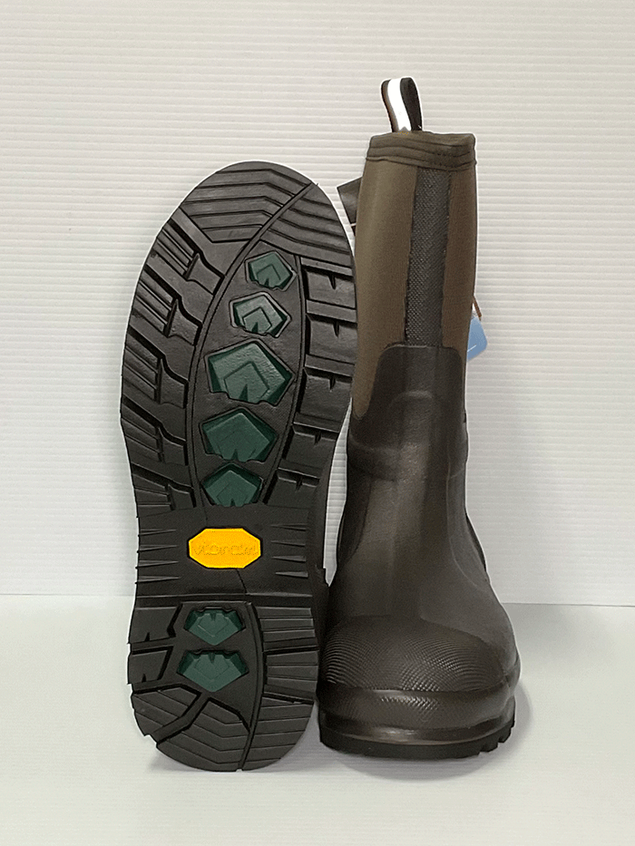 Muck CMCT 900 Men's Chore Cool Mid Boot - Brown Waterproof Work Boots for Outdoor, Farm & Construction - Durable Slip-Resistant Rubber Sole