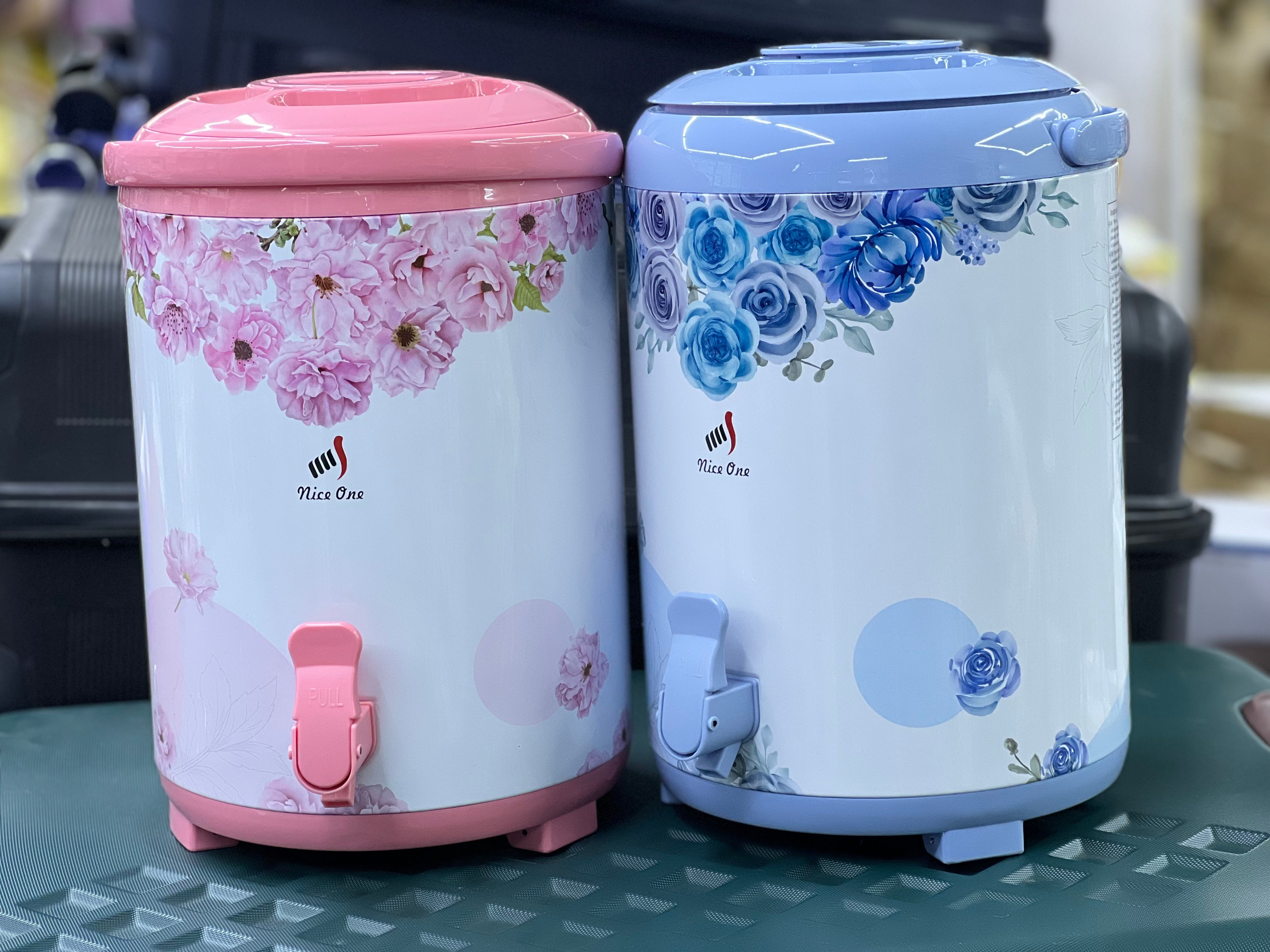 Premium Family Thermos 9.5L - Large Insulated Stainless Steel Water Bottle for Outdoor, Camping, Picnics & Travel - Keeps Drinks Hot/Cold for 24 Hours